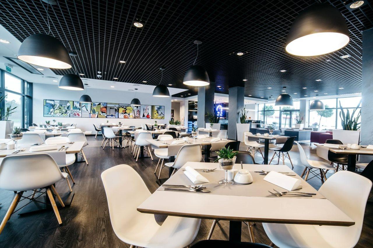 Q Hotel 3*