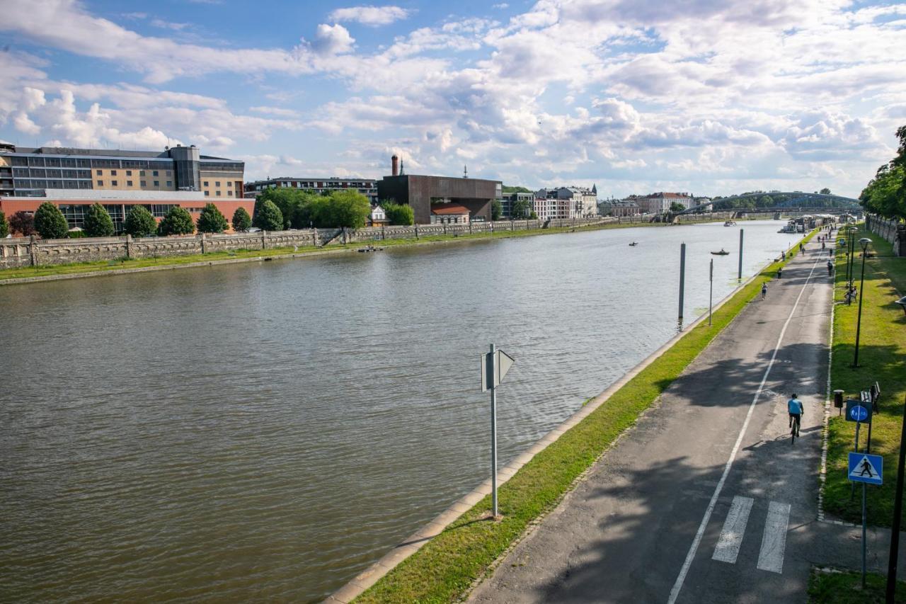 Vistula River Modern Apartment Krakow