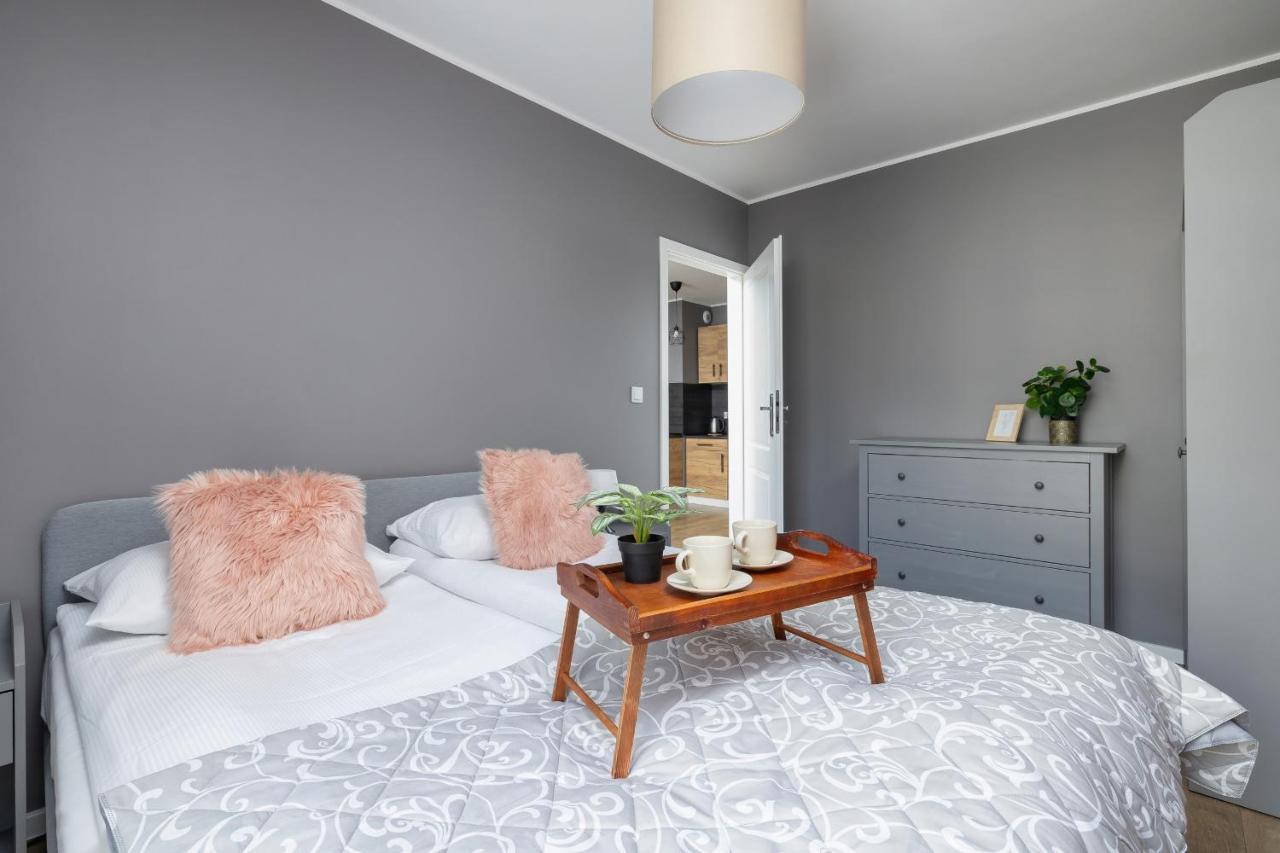Comfy Pachonskiego With Parking In By Renters *