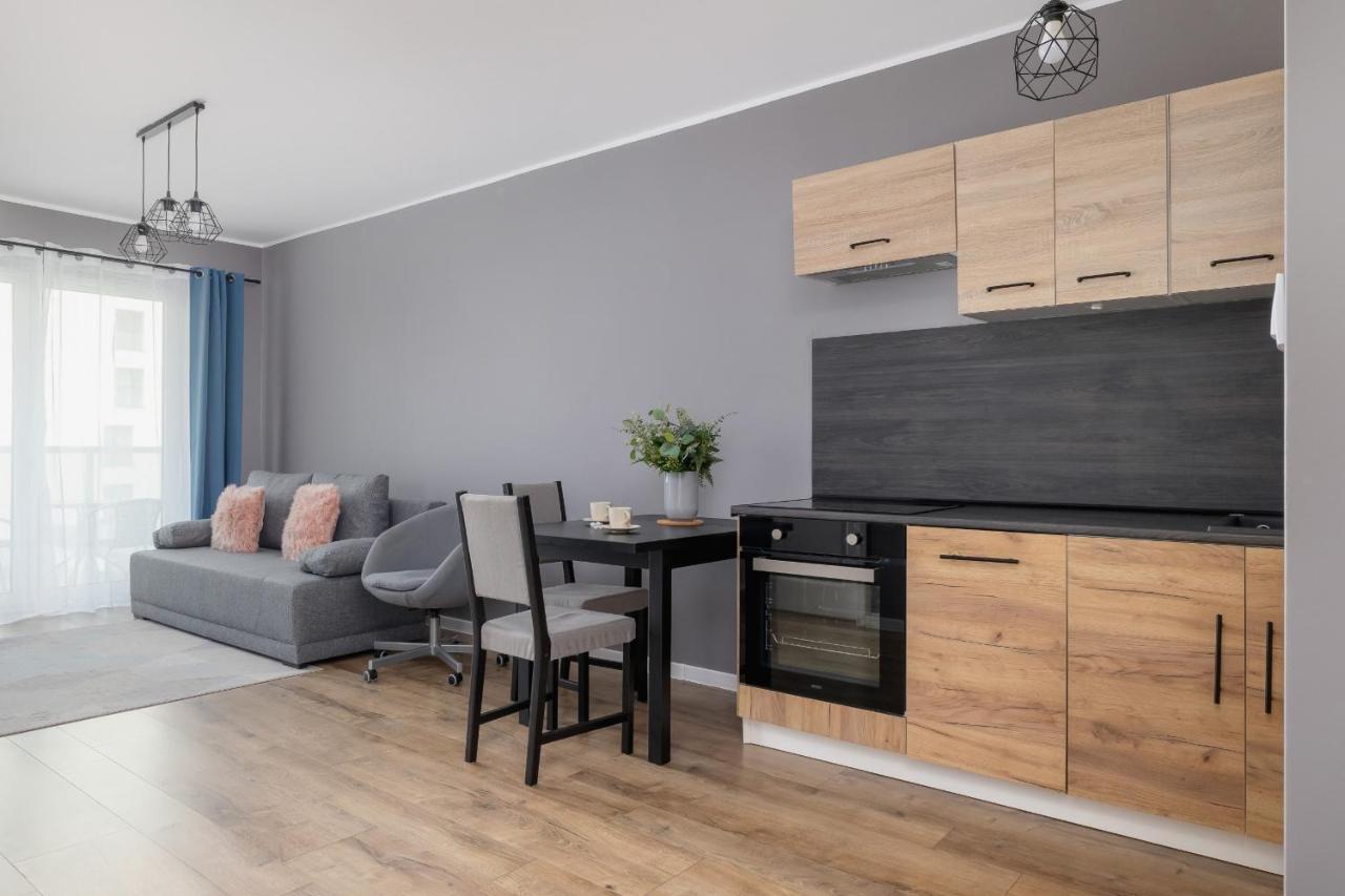 Comfy Pachonskiego With Parking In By Renters Krakow