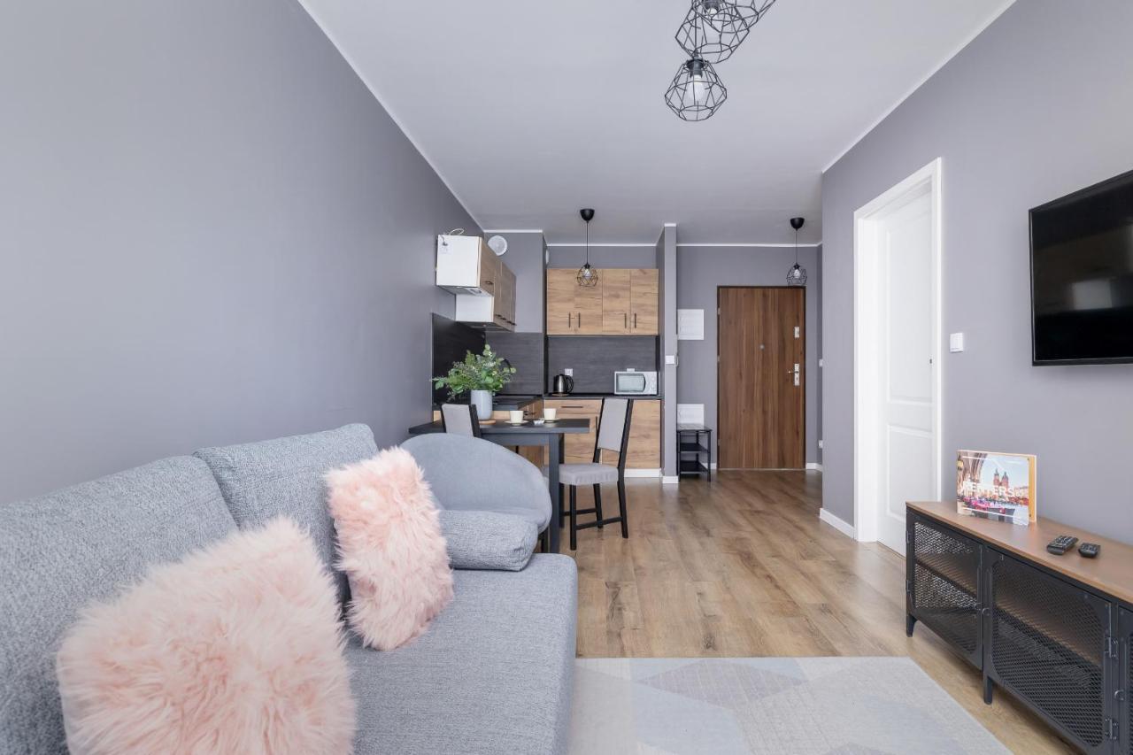 Comfy Pachonskiego With Parking In By Renters *