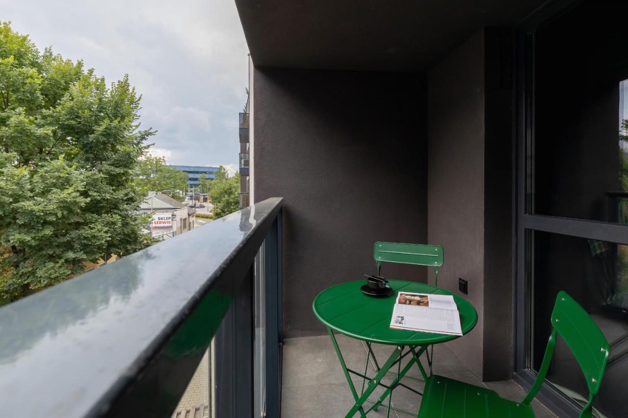 Deluxe Podskale 18 With Parking & Balcony In By Renters Prestige *