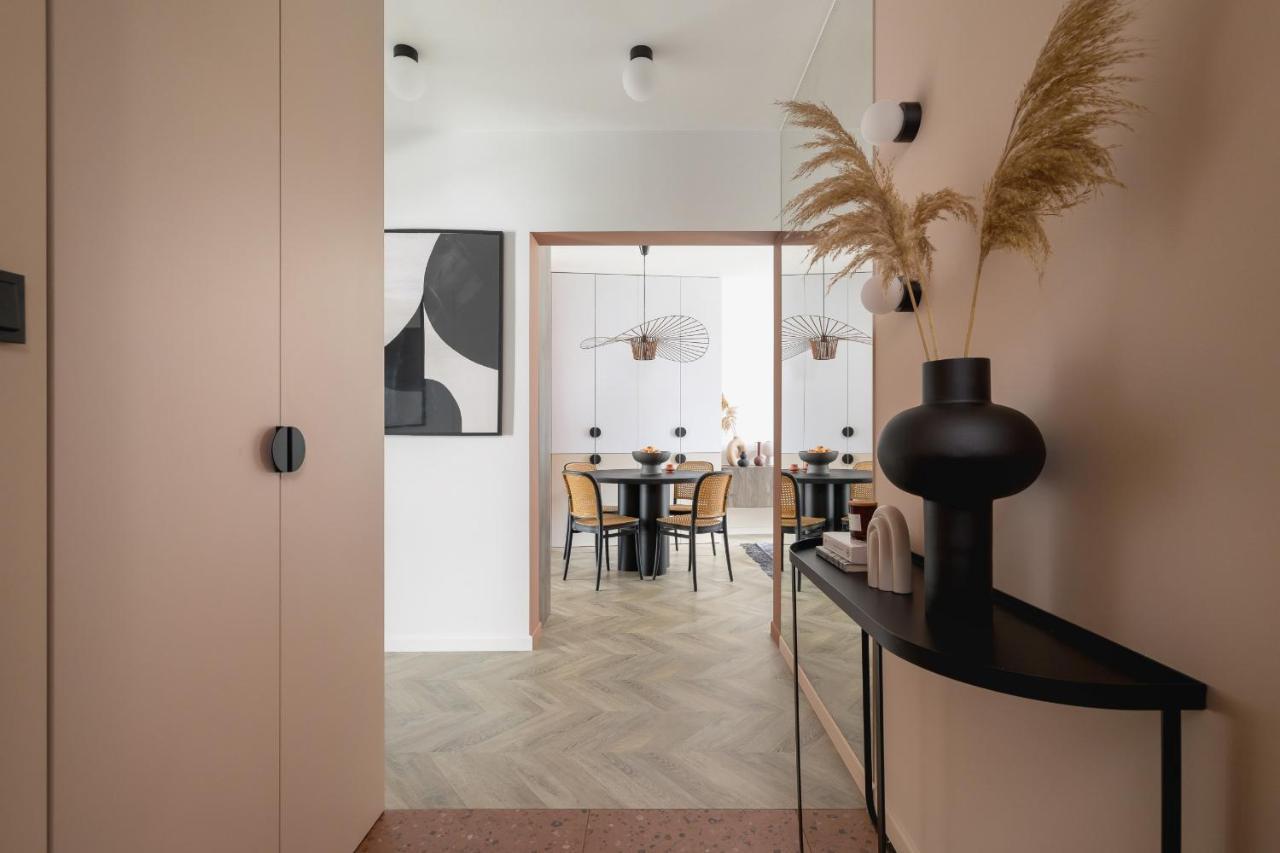 Deluxe Podskale 18 With Parking & Balcony In By Renters Prestige Krakau