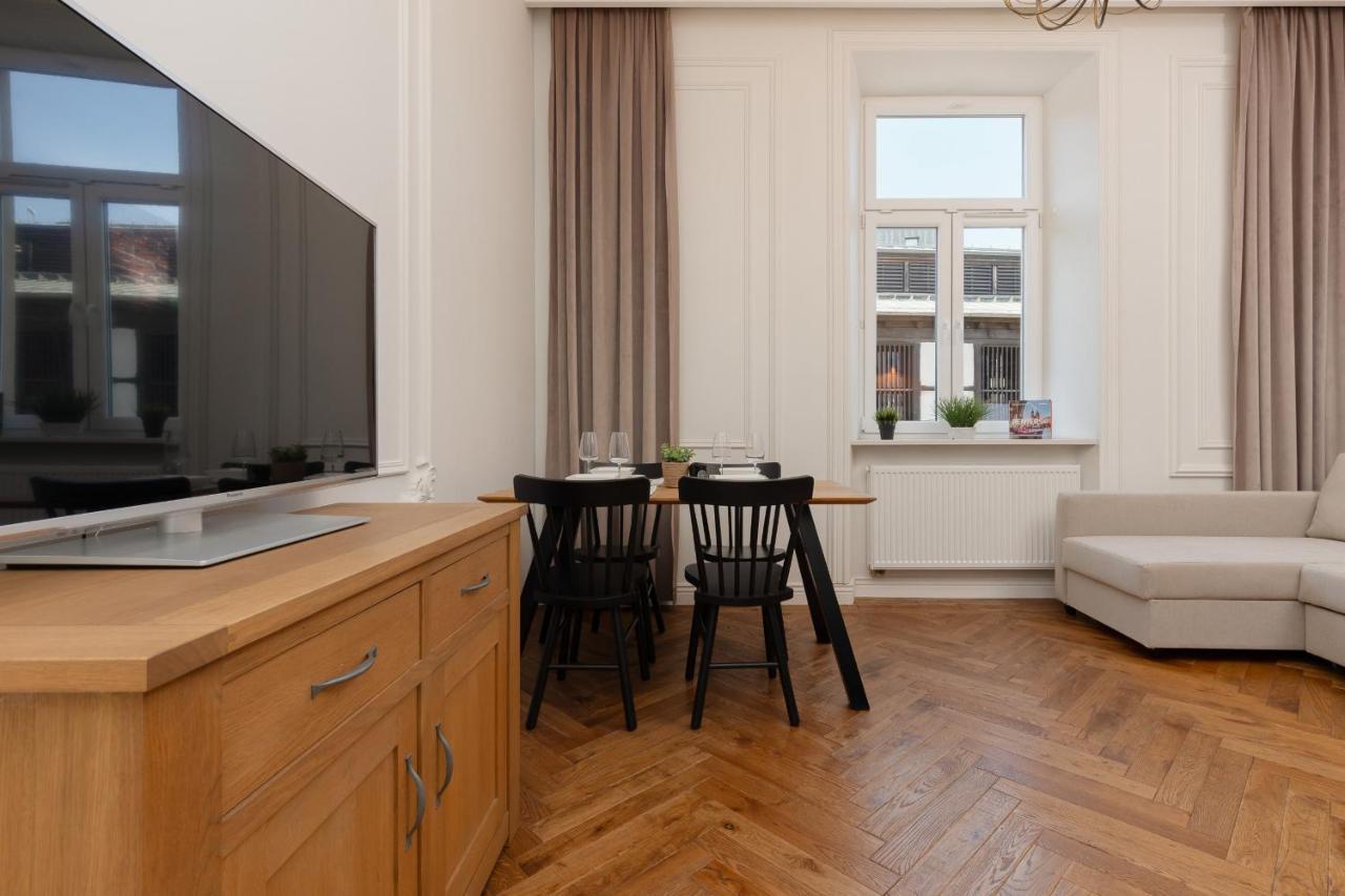 Apartment Strzelecka Old Town Cracow By Renters Prestige *