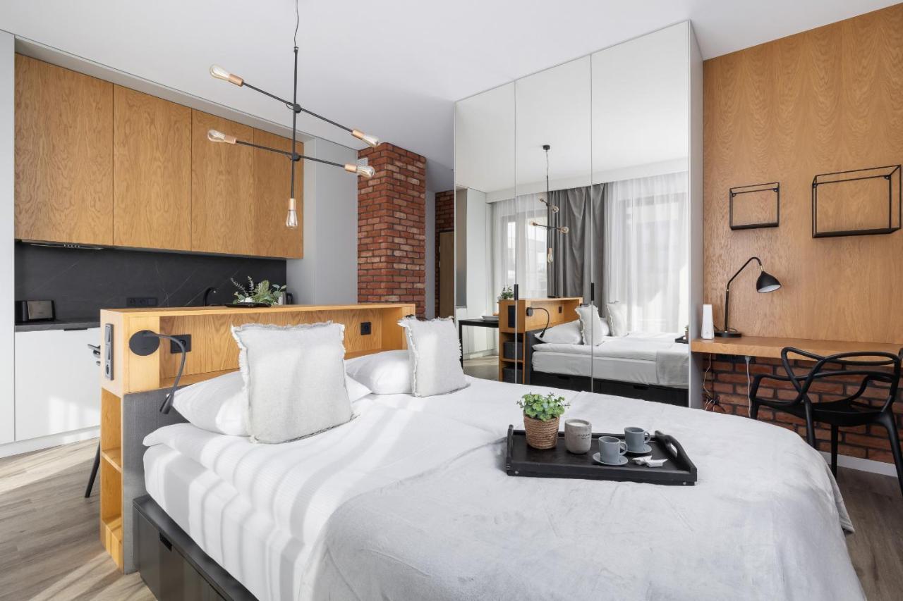 Apartment Go With Balcony Rakowicka Cracow By Renters