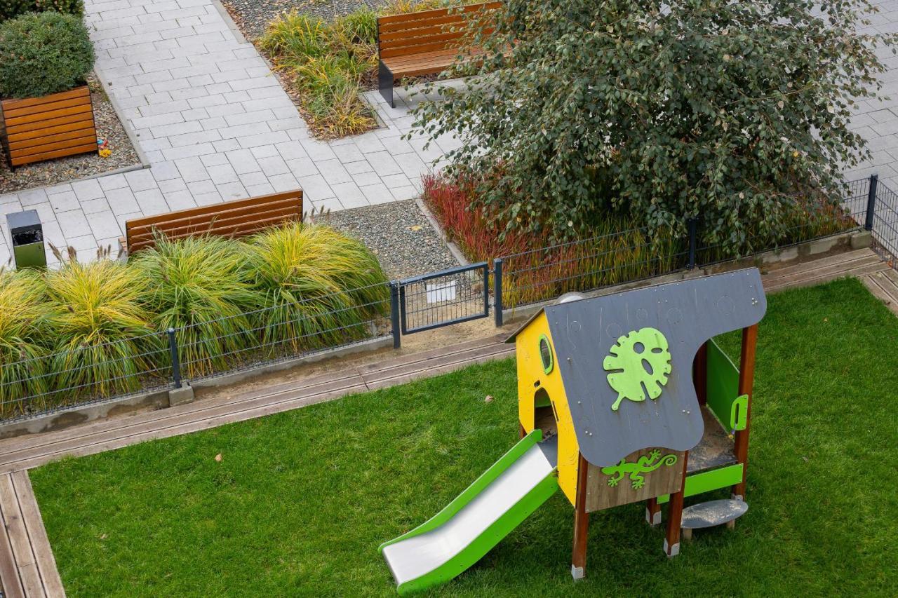 Go With Balcony Rakowicka Cracow By Renters Apartment