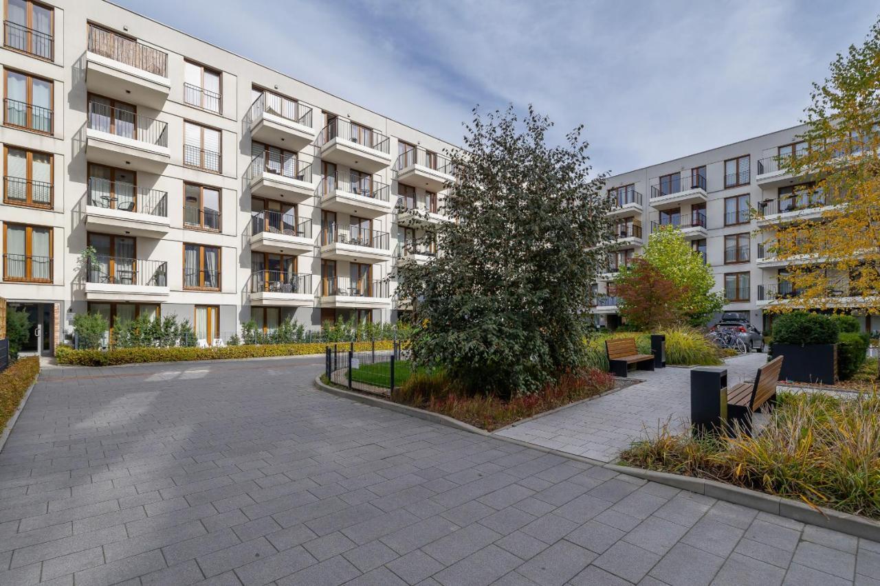 Go With Balcony Rakowicka Cracow By Renters Apartment *