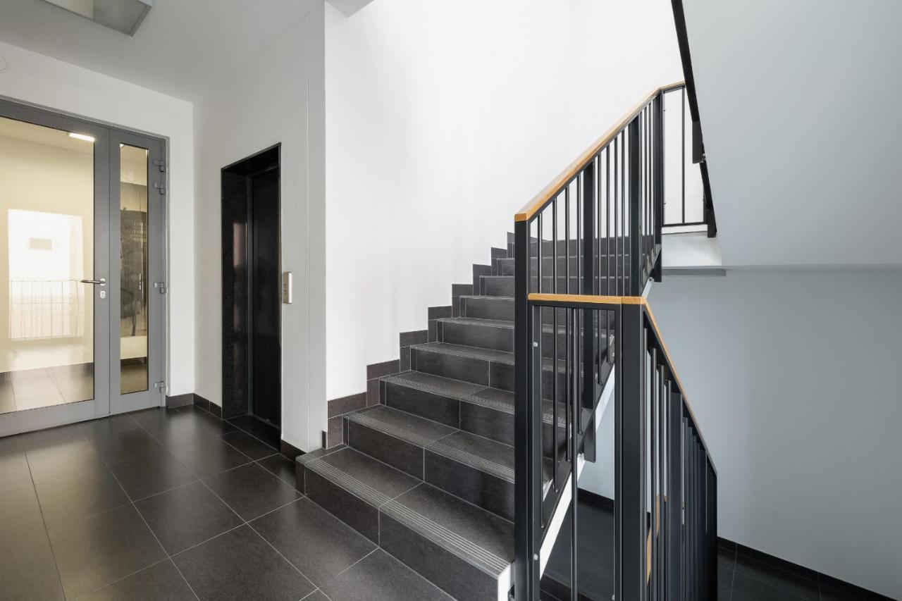 Go With Balcony Rakowicka Cracow By Renters Apartment Krakow