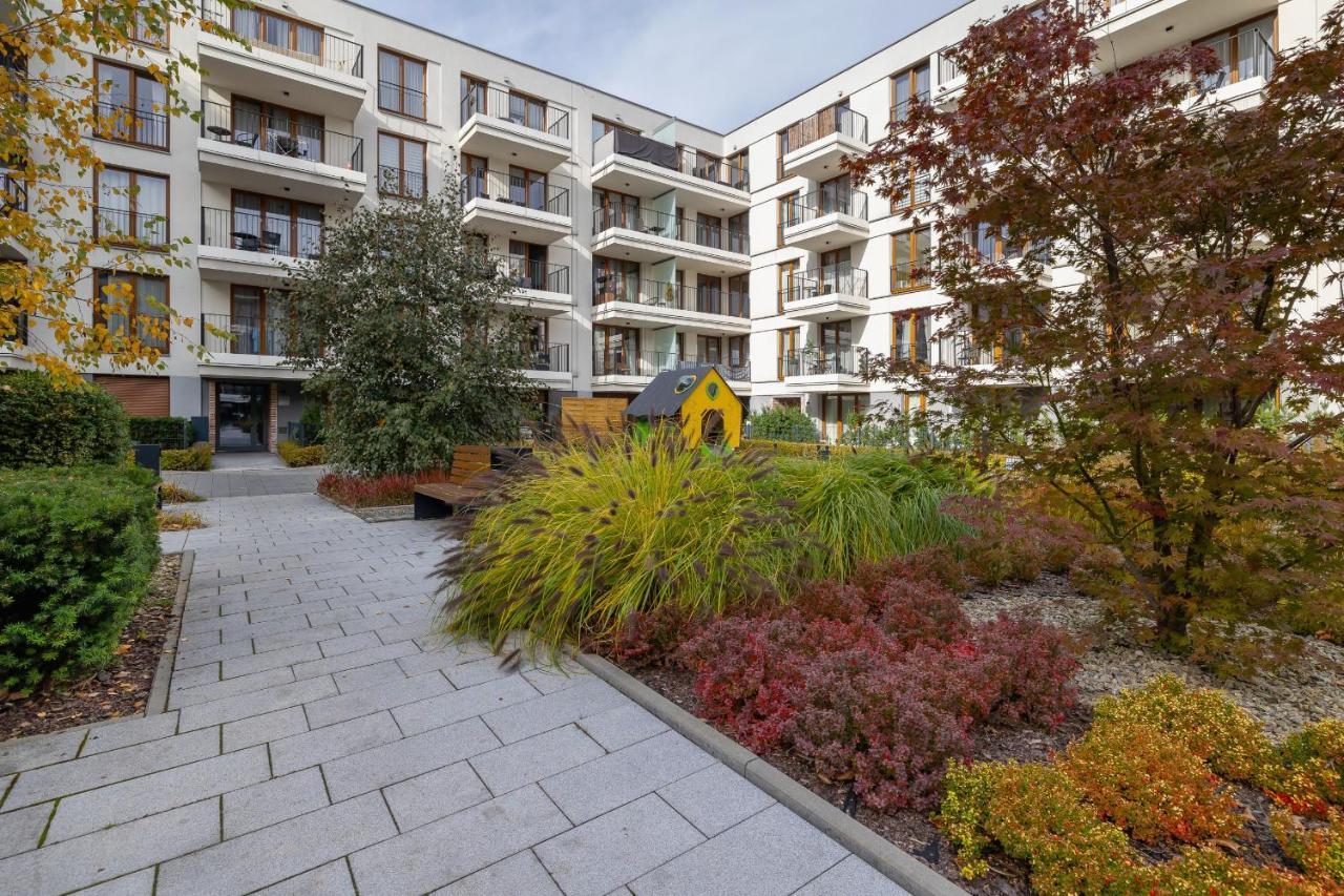 Apartment Go With Balcony Rakowicka Cracow By Renters Krakow