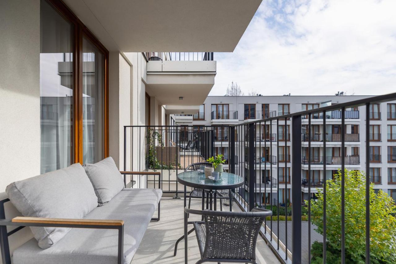 Go With Balcony Rakowicka Cracow By Renters Apartment Krakow