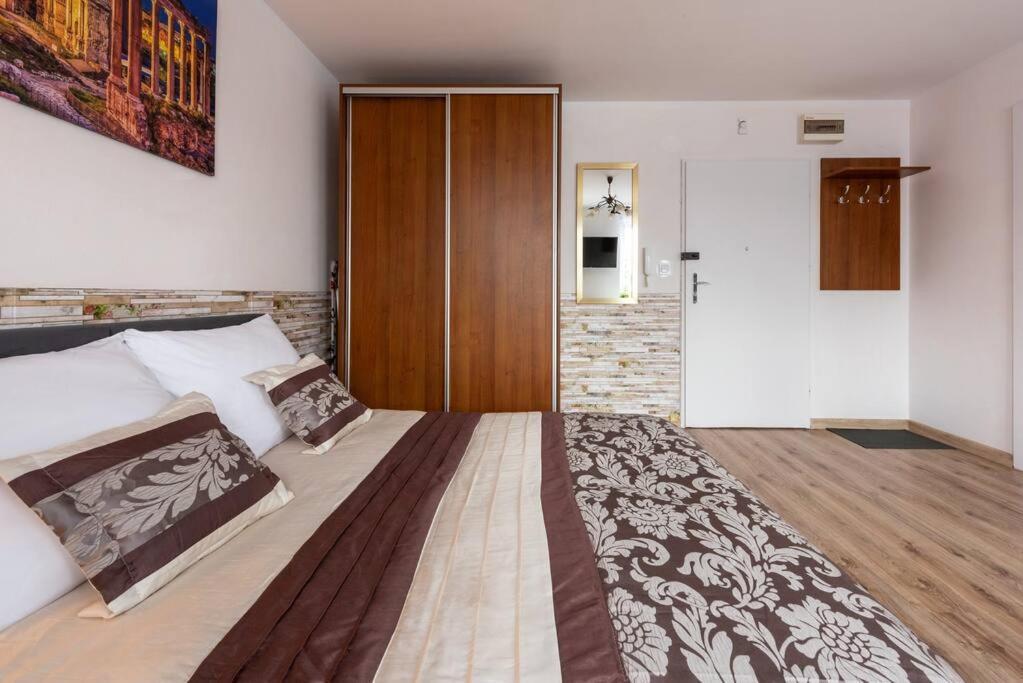 Apartment Ap. Olimpia 1 Pok. 2 Osoby, Downtown, Free Parking *
