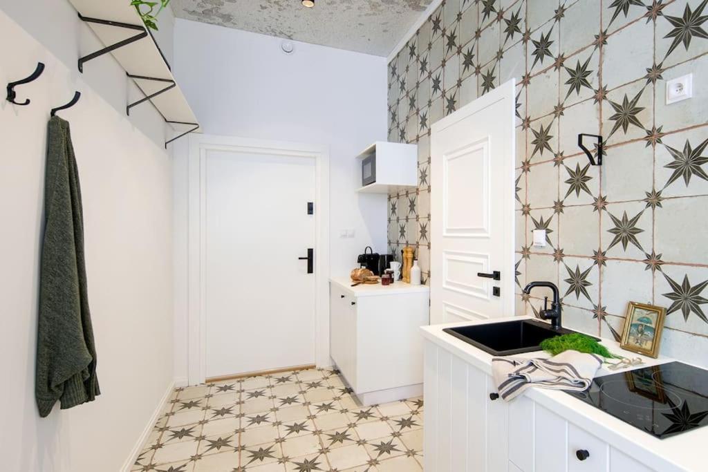 Apartment Bohemian Style Apt In The Centre