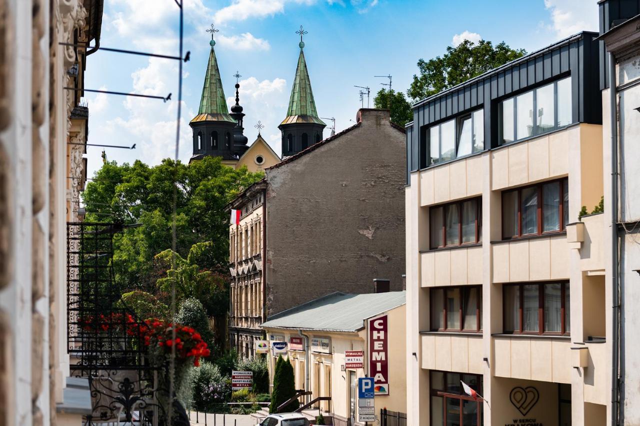 Old Town G6 By M *