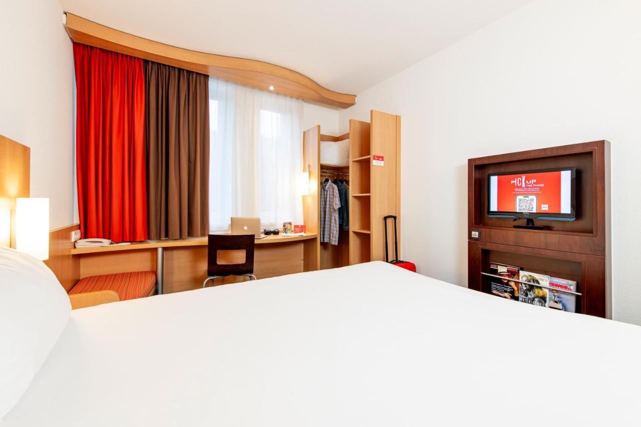 Ibis Stare Miasto 3*