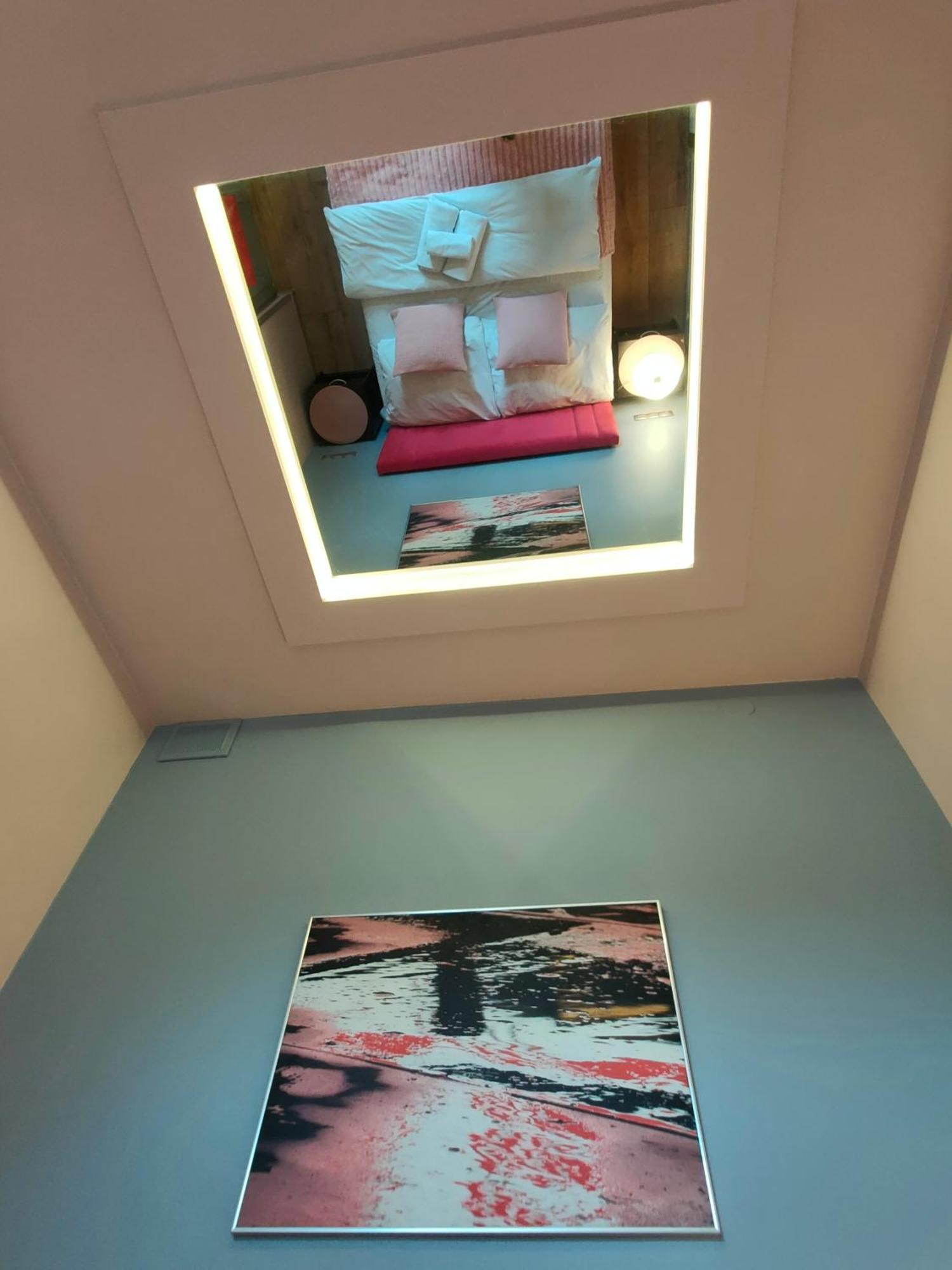 Mirror Pink *