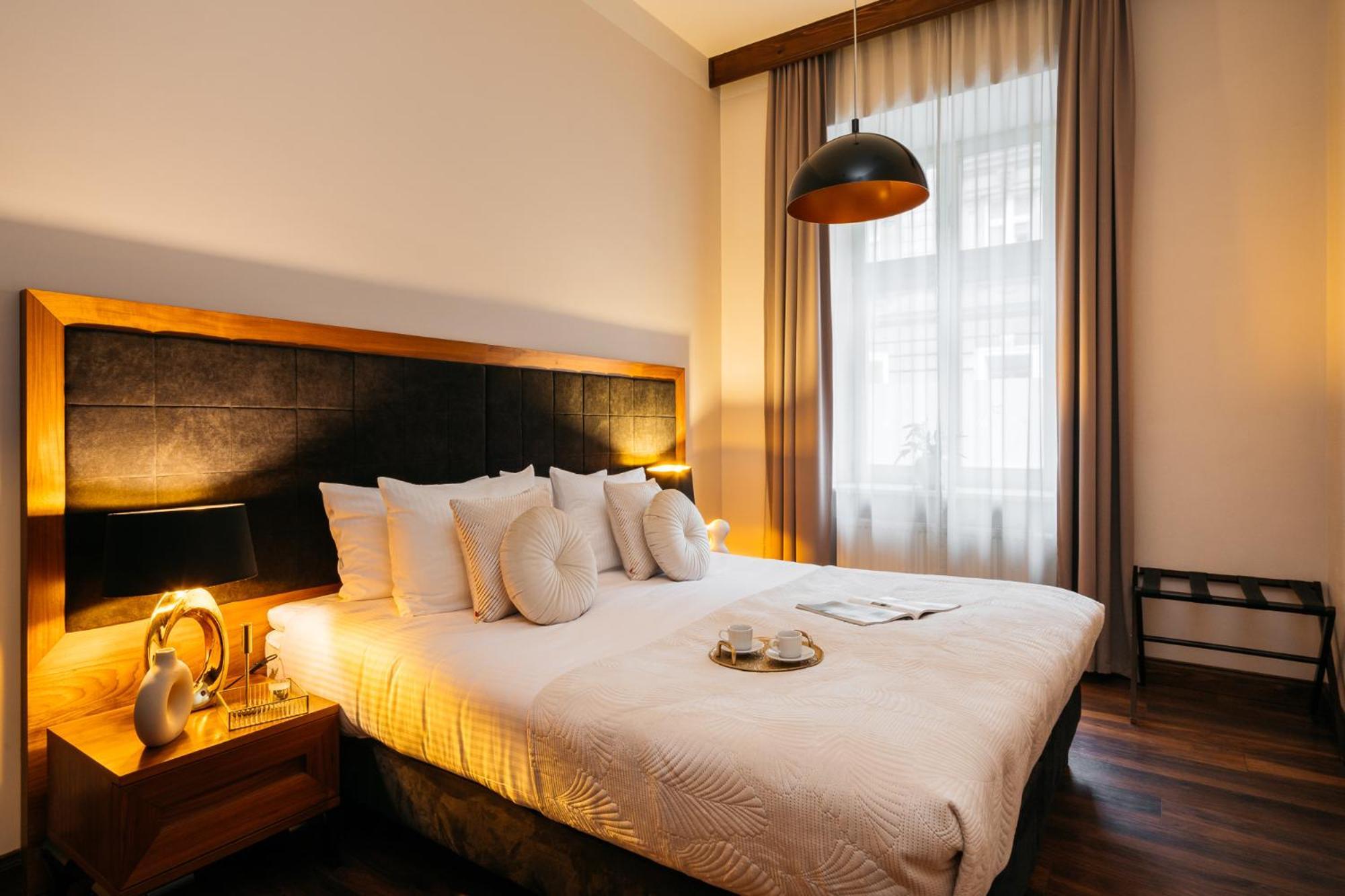 Hotel apartamentowy Topolowa 3*