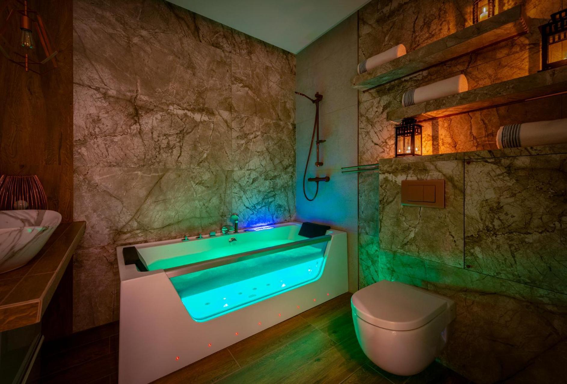 Apartment Premium For Old Town & Jewish Quarter - Balcony Pool Onsite *