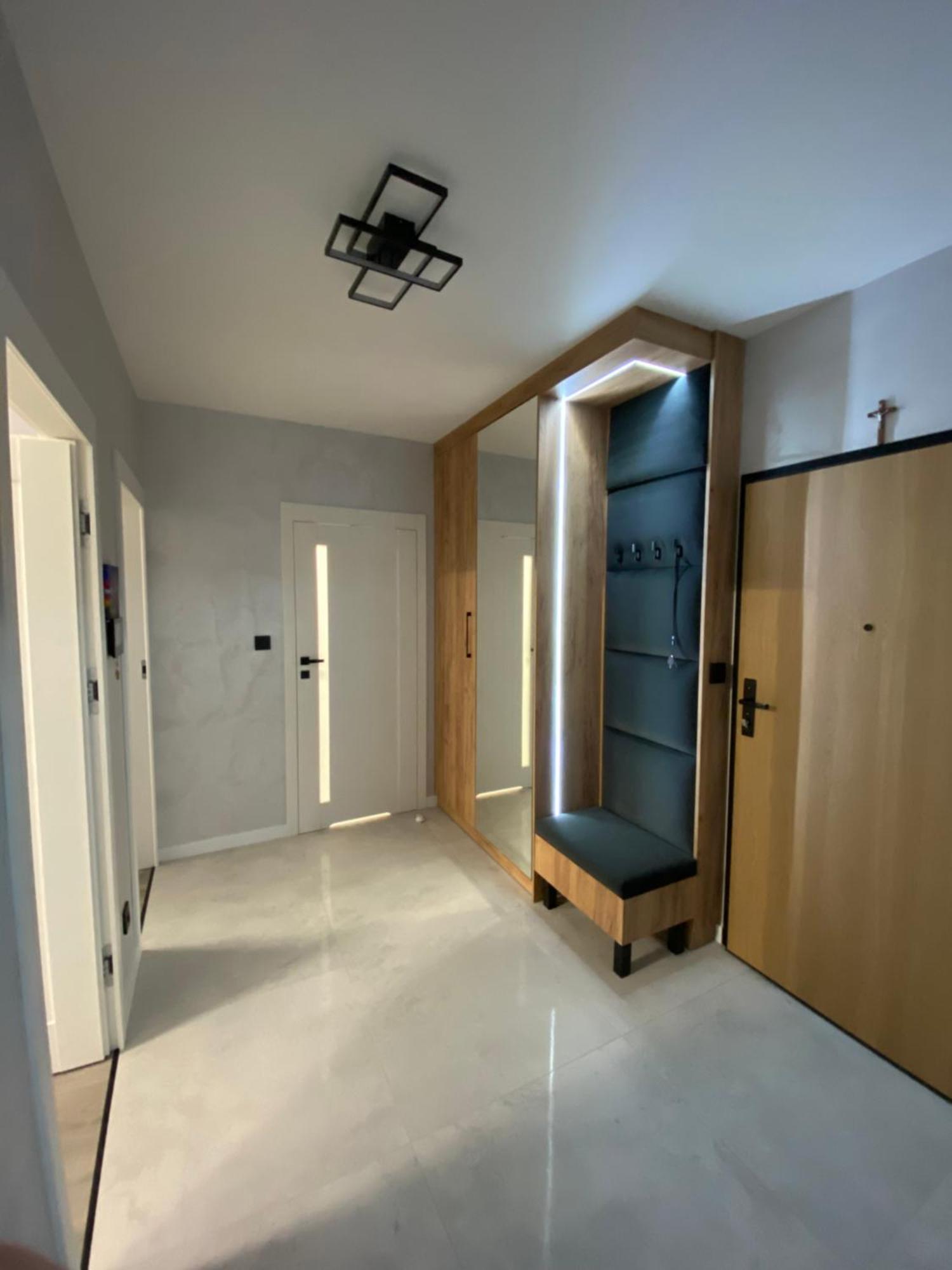 Przewoz Lux Lucky Garaz W Cenie Apartment