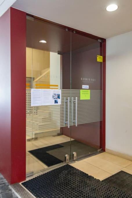 Haven, 2-bedroom W/underground Parking! Apartamento *
