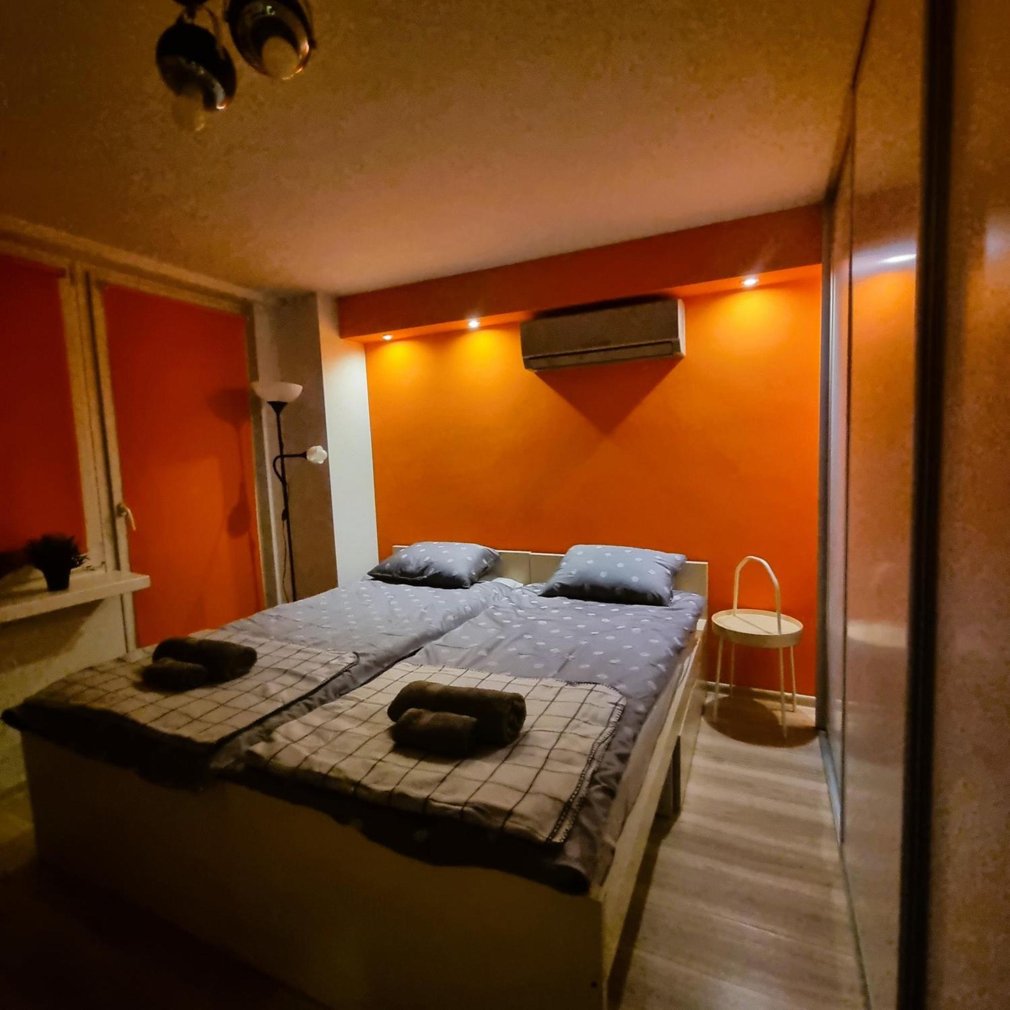Orange * Krakow