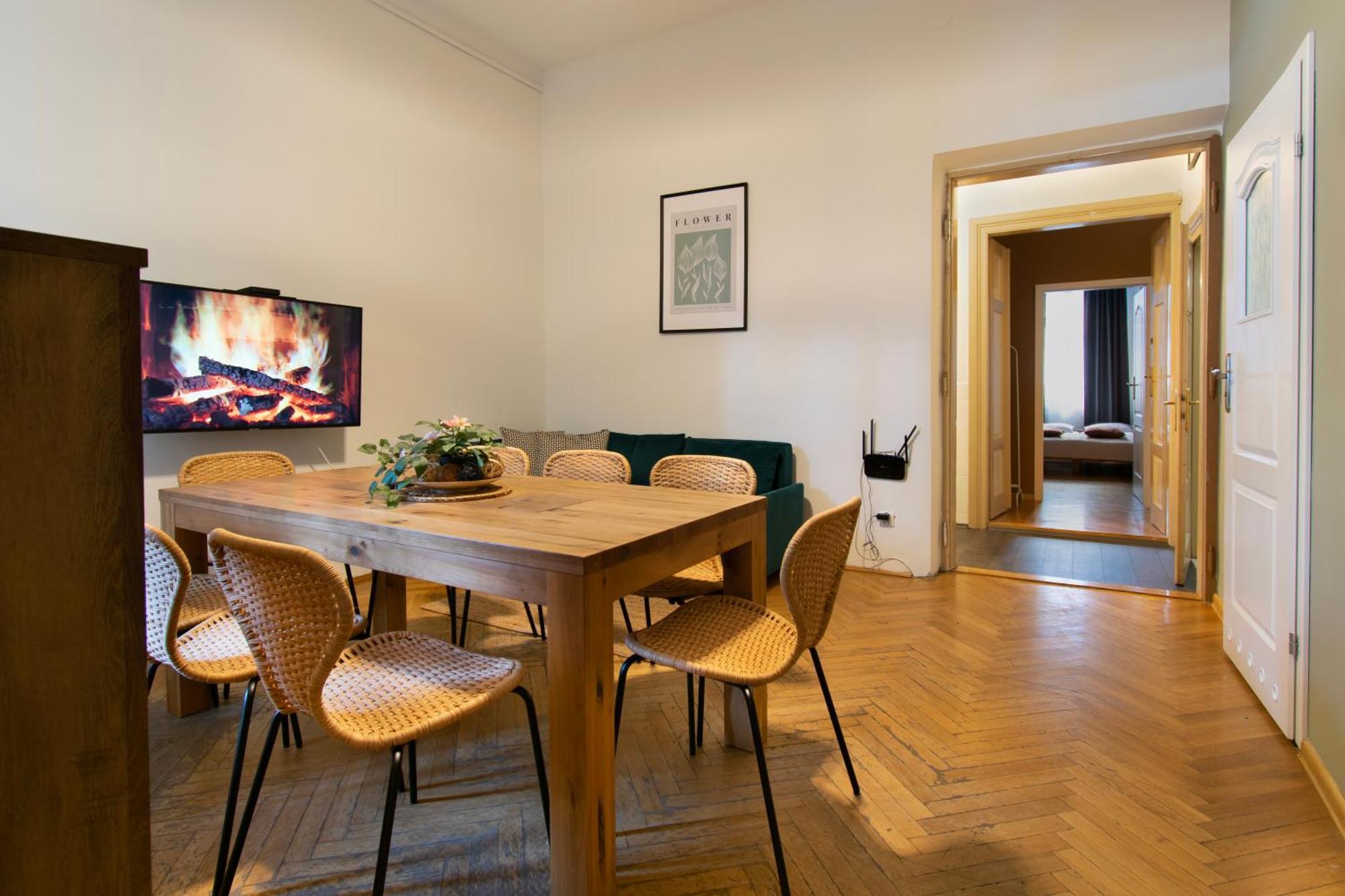 Apartment Huge Smolensk Street Krakau