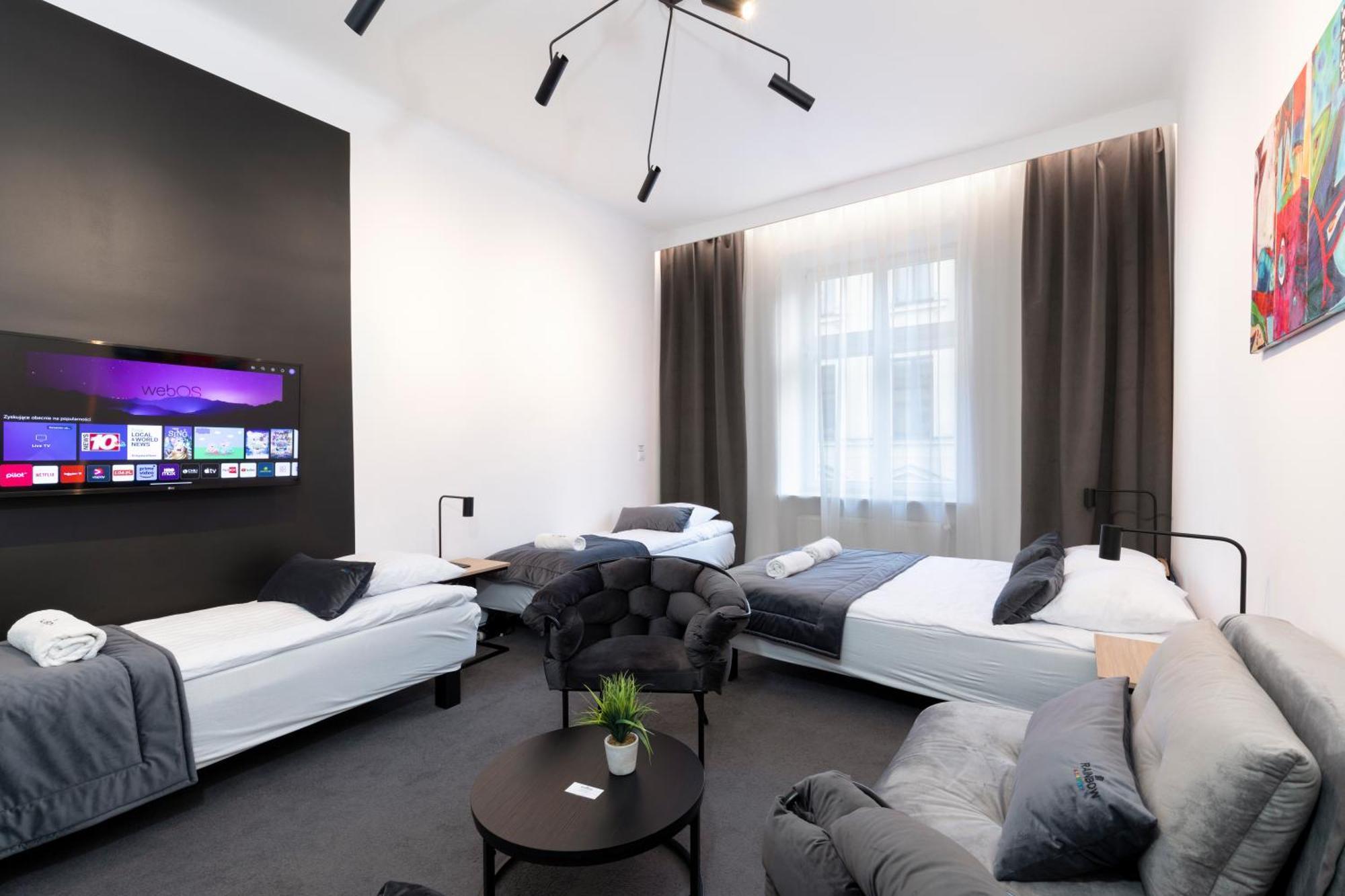 Rainbow Old Town Apartment