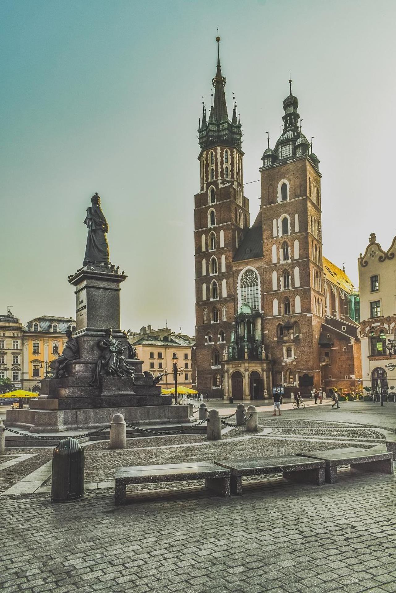 Discover Loft Near Main Station Netflix Krakau