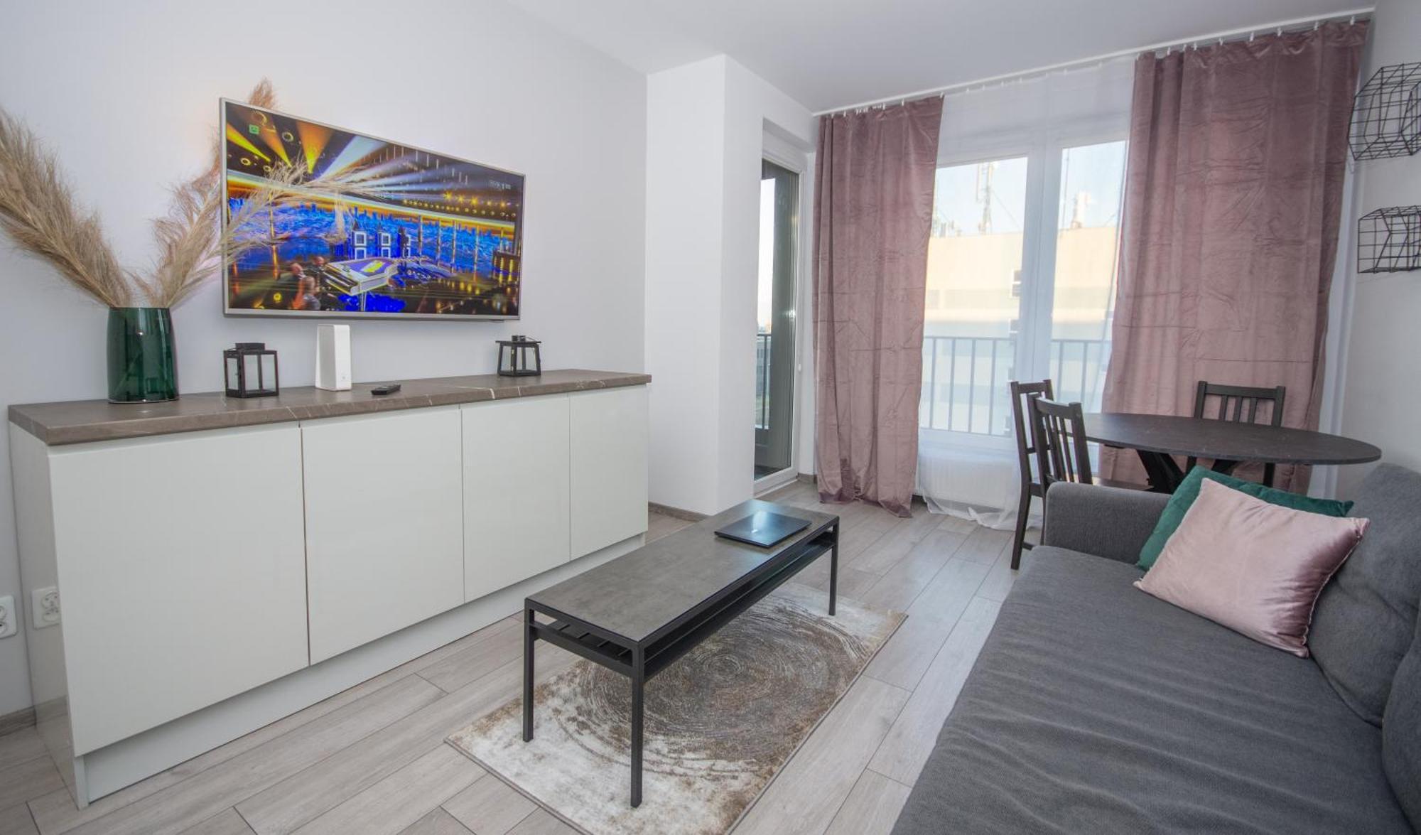 Apartment Inpoint Zablocie Near To University, Schindler's Factory, Aptiv,cisco, Ocean And Enterprise Park Krakow