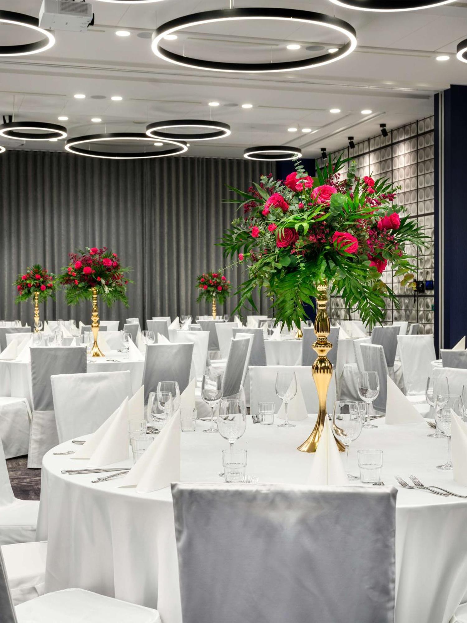 Hilton Garden Airport 4*