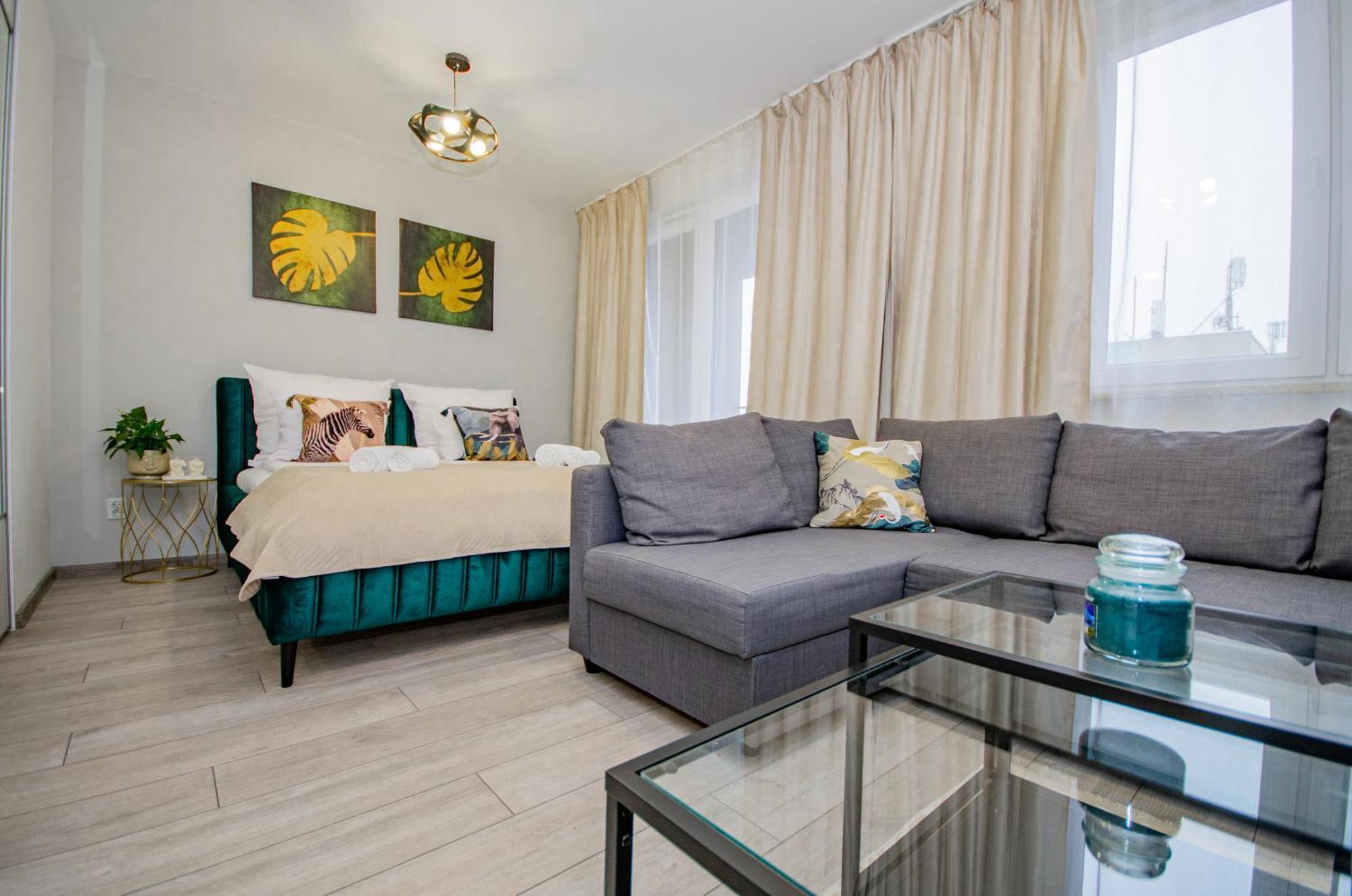 Apartment Inpoint Zablocie Near To University, Schindler's Factory, Aptiv,cisco, Ocean And Enterprise Park