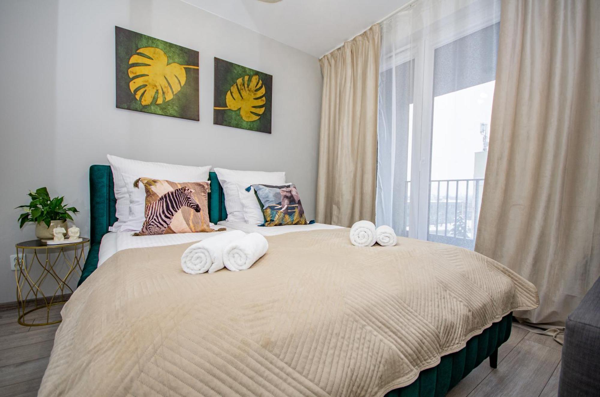 Apartment Inpoint Zablocie Near To University, Schindler's Factory, Aptiv,cisco, Ocean And Enterprise Park