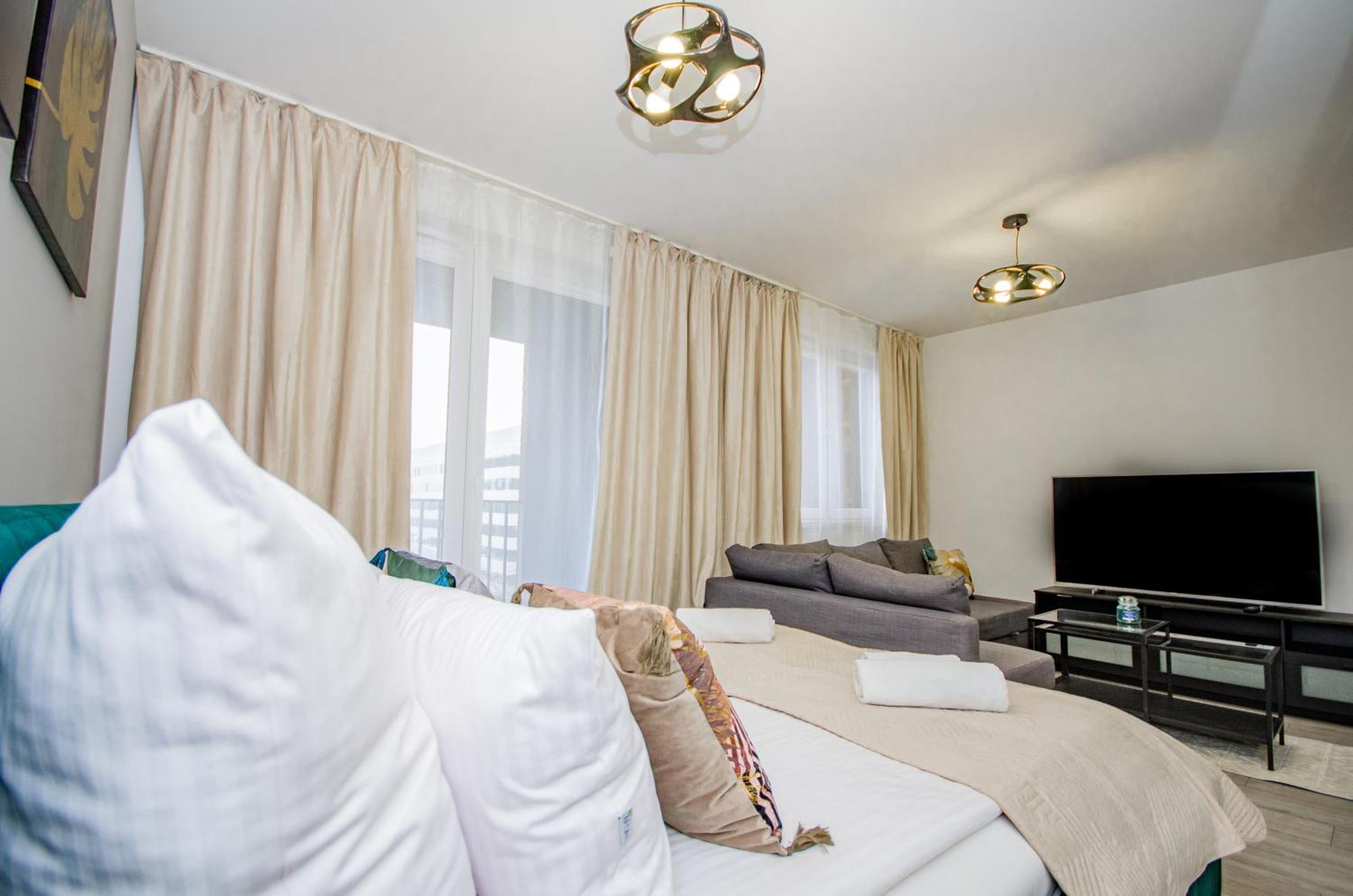 Apartment Inpoint Zablocie Near To University, Schindler's Factory, Aptiv,cisco, Ocean And Enterprise Park Krakow