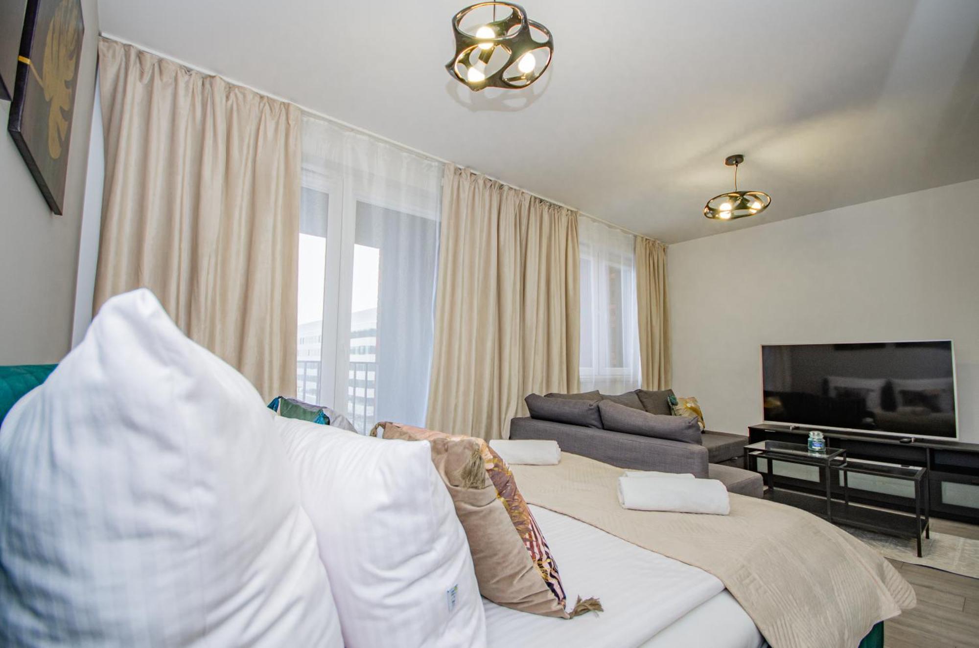 Inpoint Zablocie Near To University, Schindler's Factory, Aptiv,cisco, Ocean And Enterprise Park Apartment Krakow