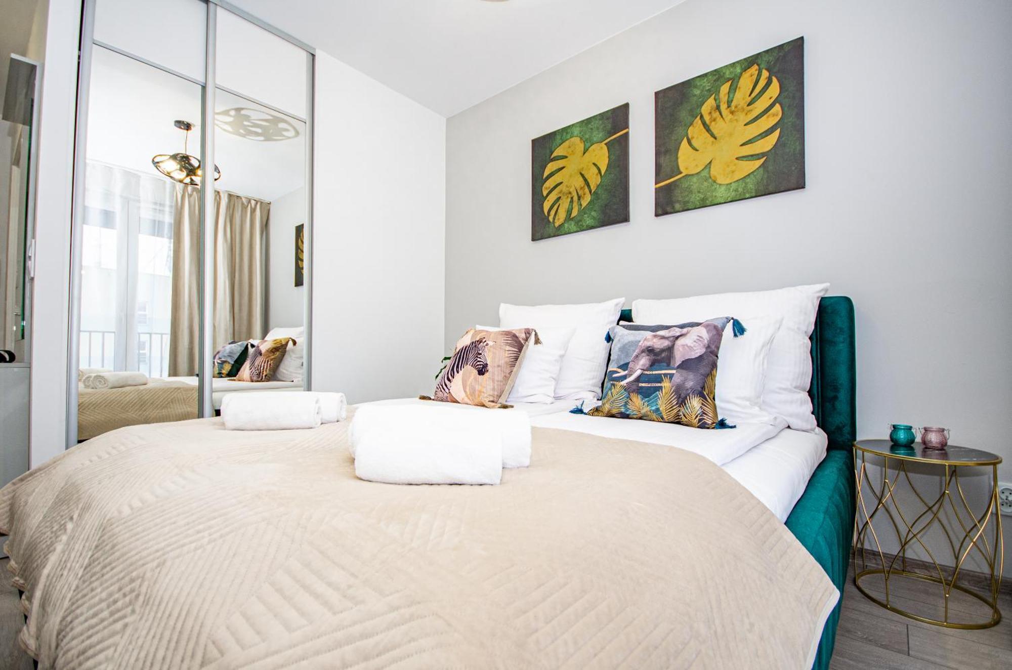 Apartment Inpoint Zablocie Near To University, Schindler's Factory, Aptiv,cisco, Ocean And Enterprise Park