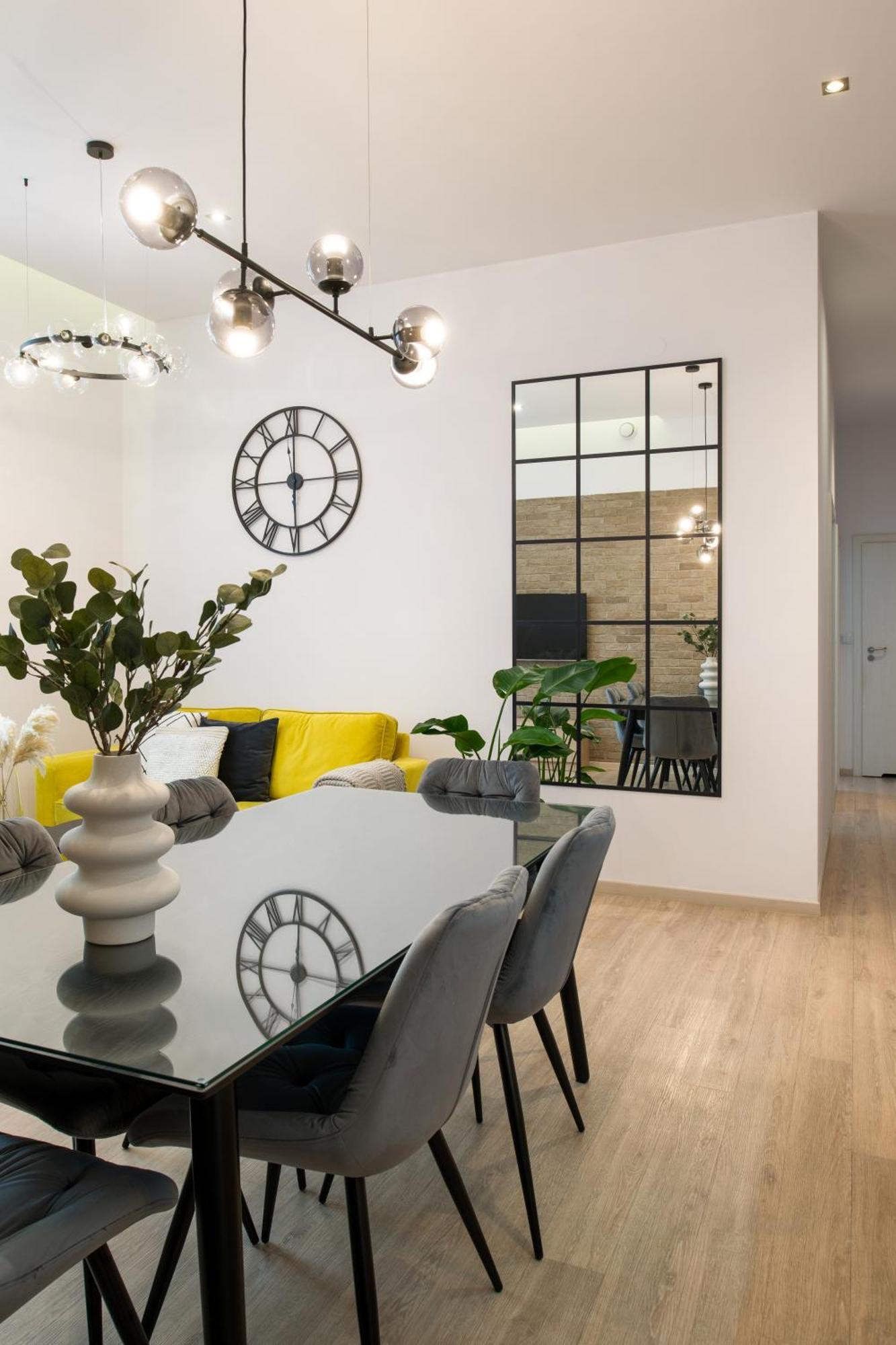 Beautiful With 2 Bedrooms For 7 Guests, Jewish District Apartament *