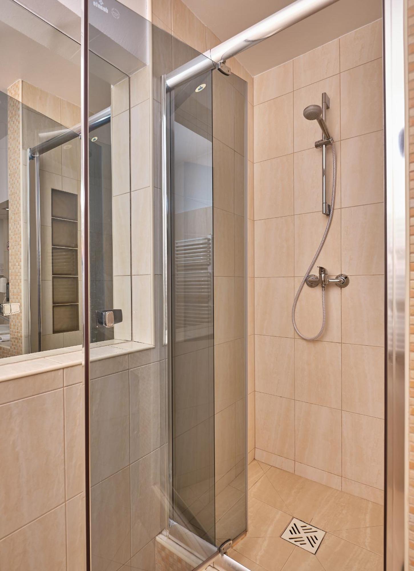 Aparthotel Lumen 3*