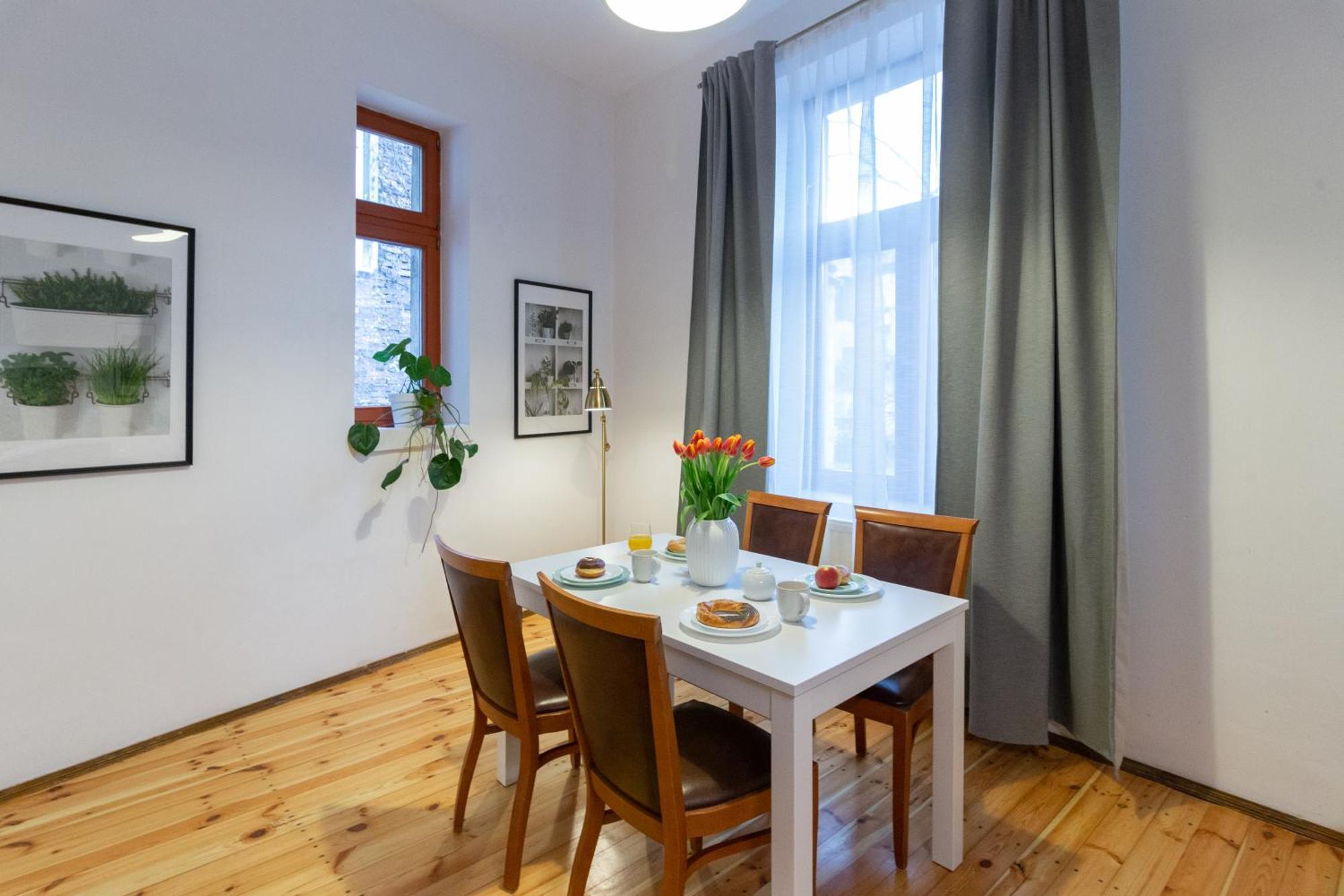 Heart And Soul, Gorgeous Two-bedroom In The Center! *
