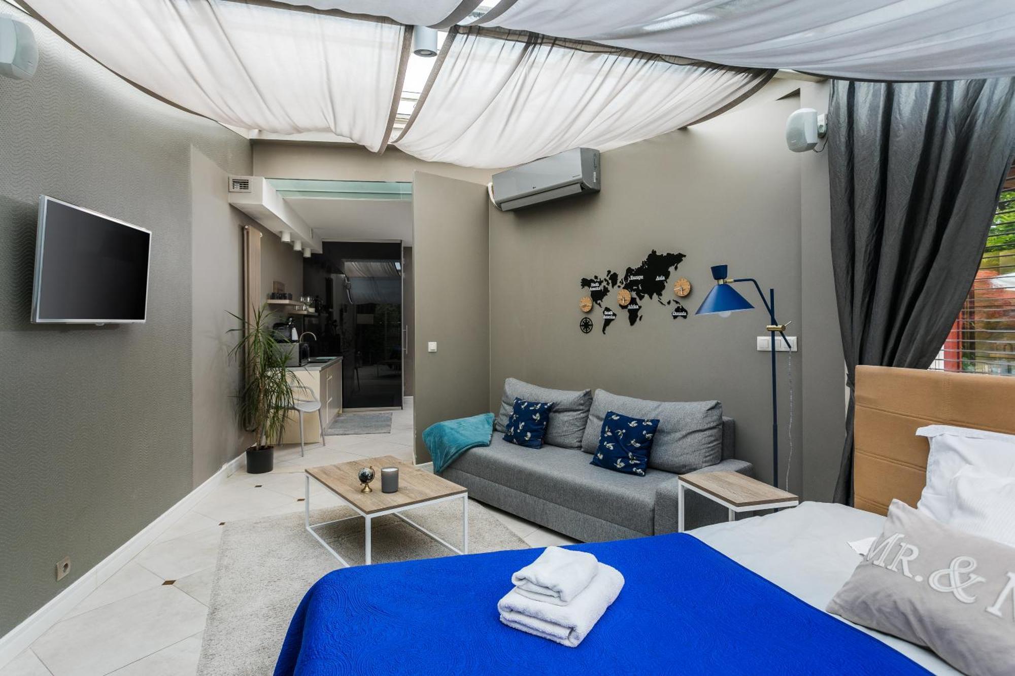 A11 & Spa Dermique Apartment