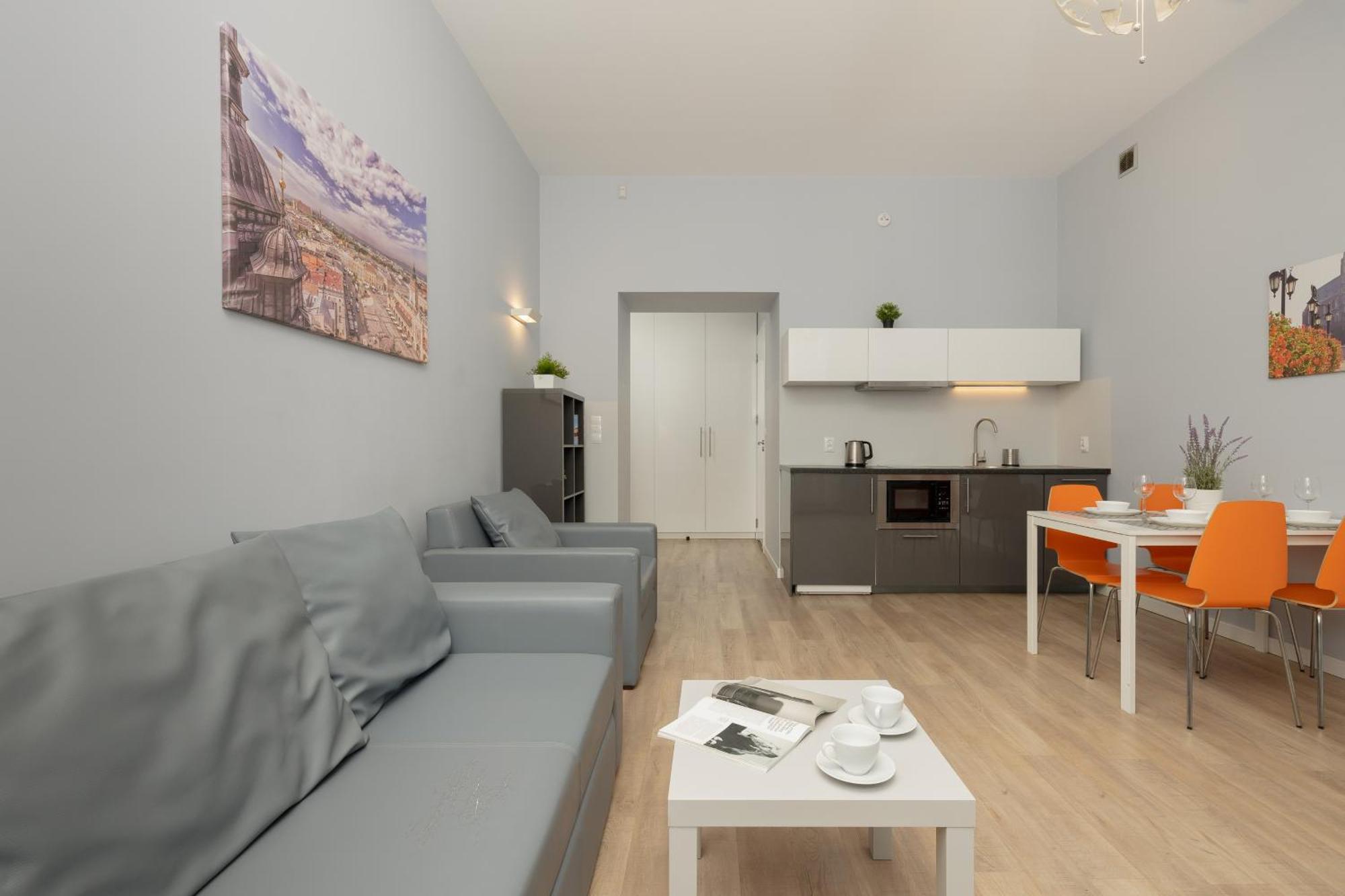 Apartment Planty Park Lobzowska By Renters Krakow