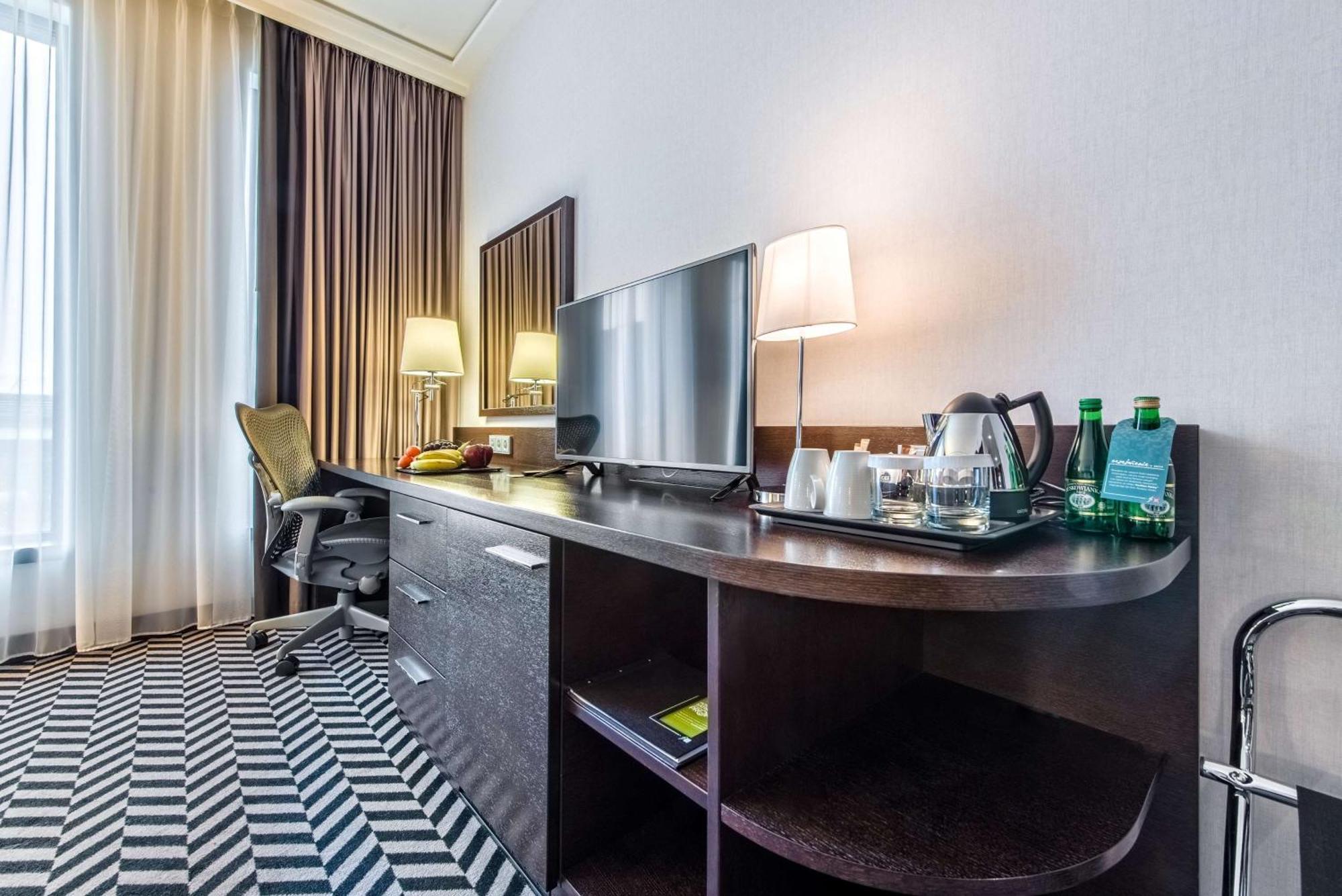 Hotel Hilton Garden Airport 4*