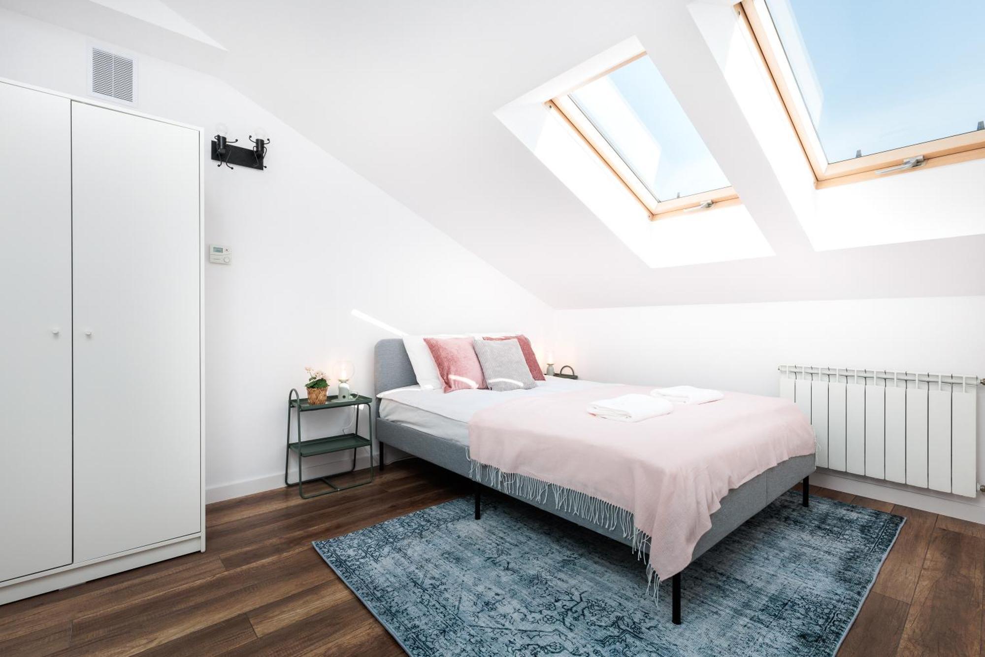 Trailside - By Upstairs Apartment Krakau