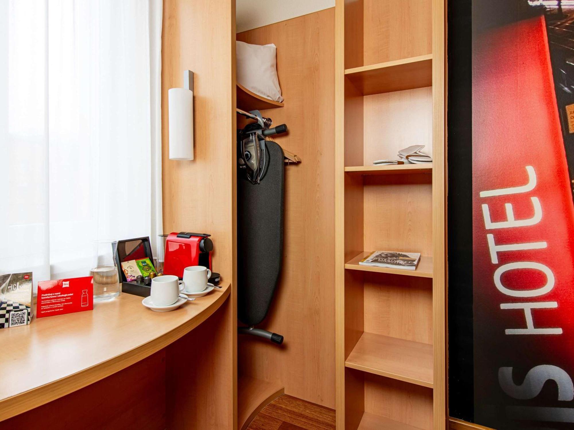 Hotel Ibis Stare Miasto 3*