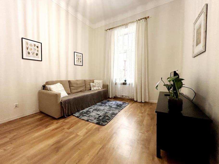 Apartment Planty