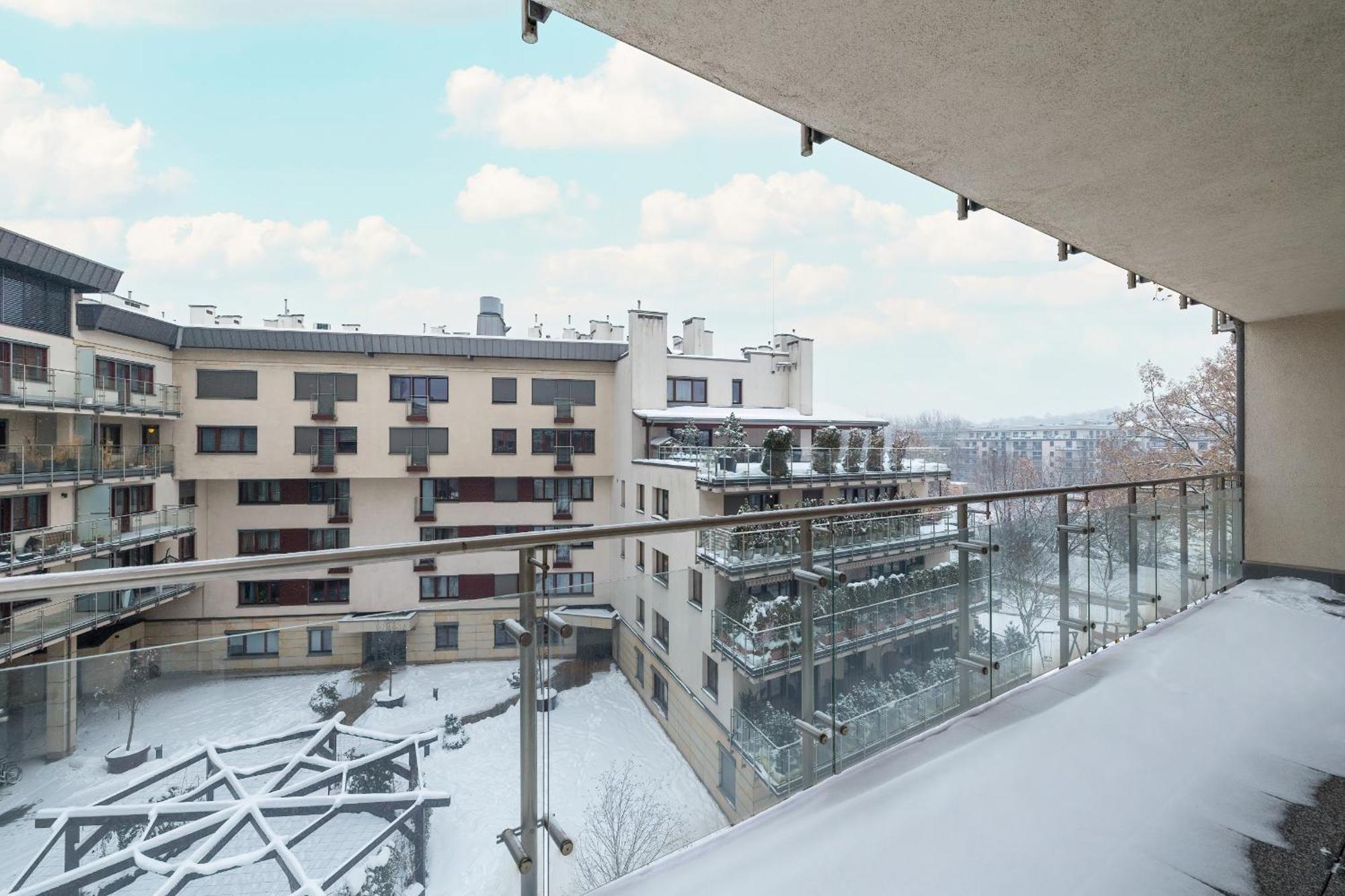 Bulwary Wislane Ludwinowska Przy Forum By Renters