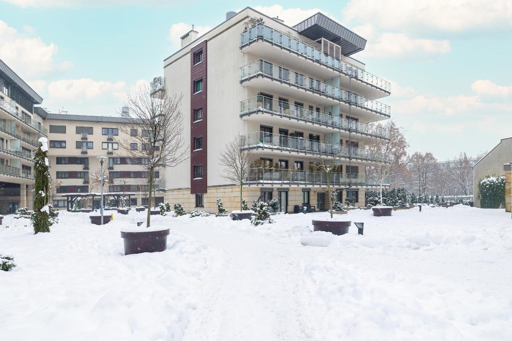 Apartment Bulwary Wislane Ludwinowska Przy Forum By Renters Krakau