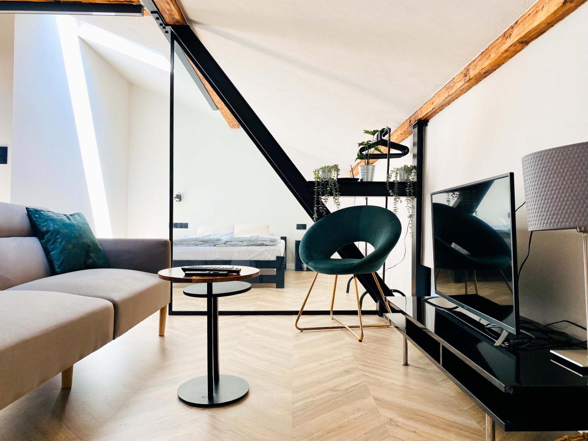 Beautiful Studio With Air Conditioning, Cracow Old Town