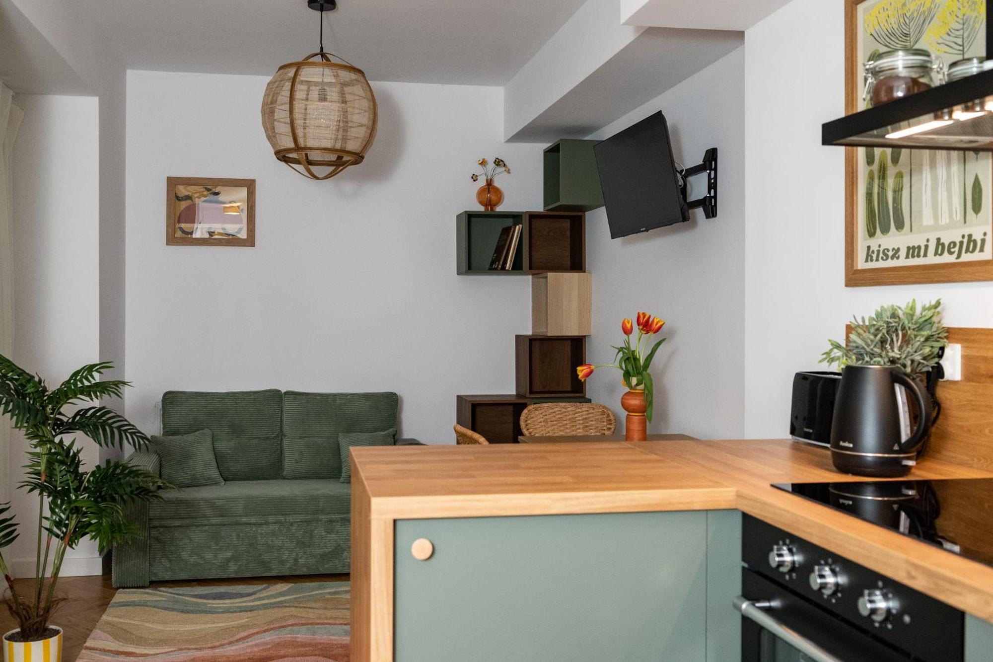 Tyzenhauz Siemiradzkiego Street Apartament