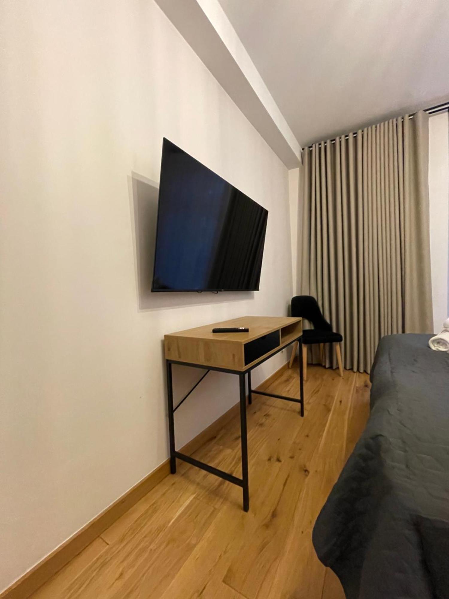 Revesen Premium * Krakow