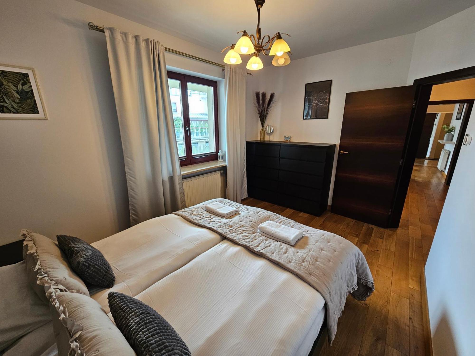 Apartment Bulwary Wislane Ludwinowska Przy Forum By Renters Krakau
