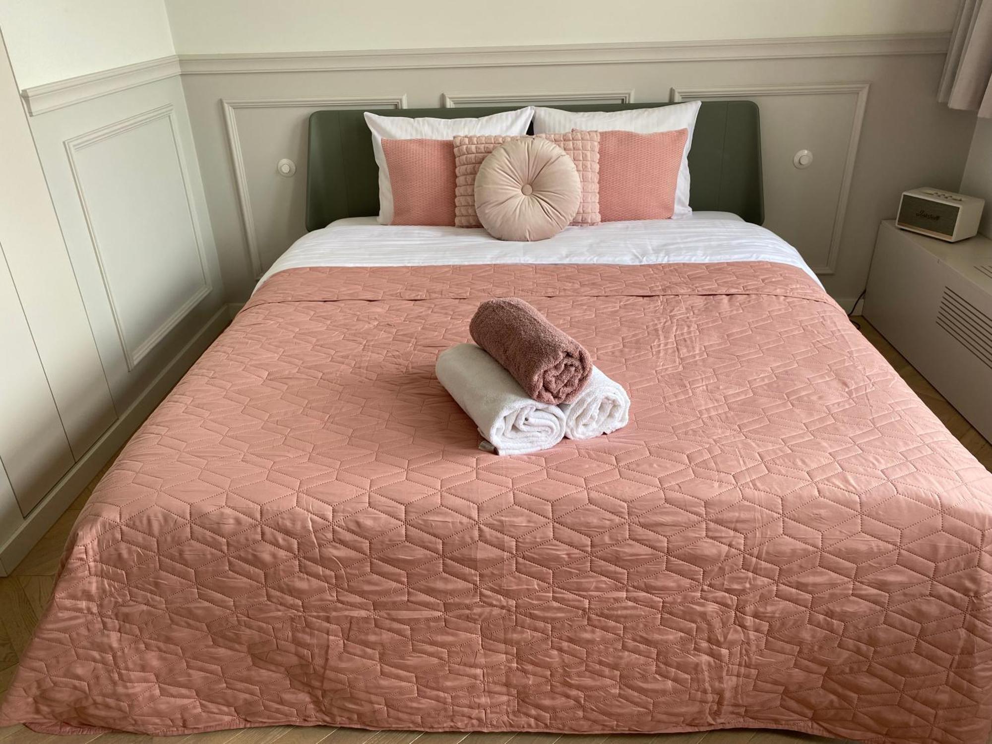 Apartment Royal Rose - Old Town
